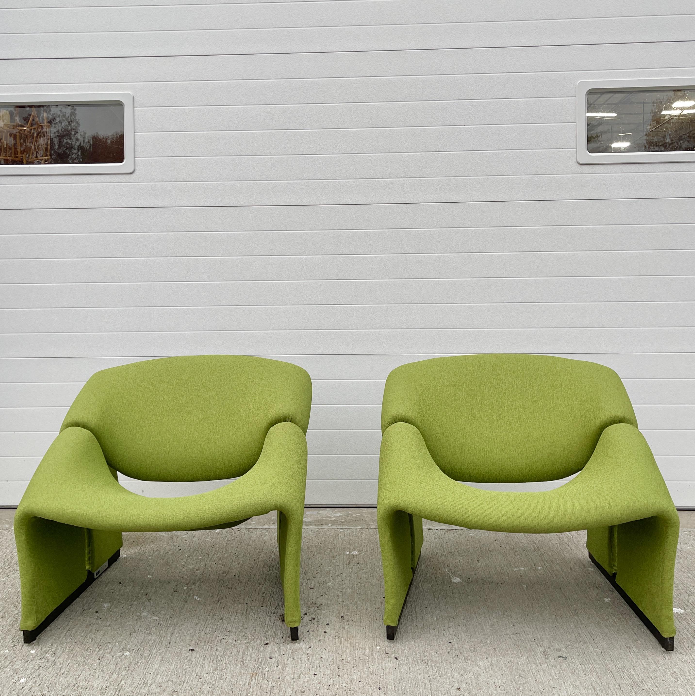 Ein Paar Pierre Paulin F580 