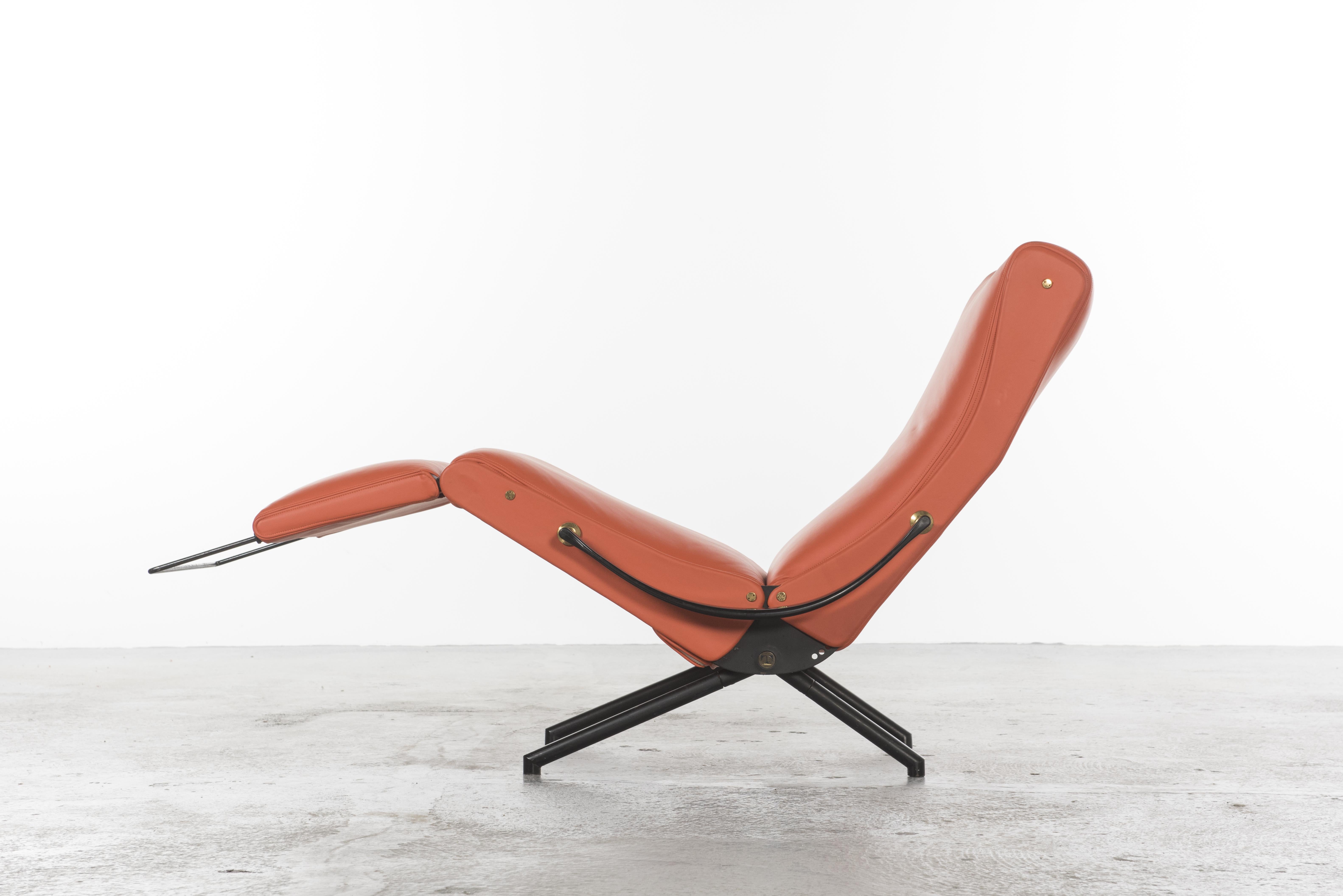 Pair of First Edition P40 Lounge Chair Leather by Osvaldo Borsani for Tecno 5