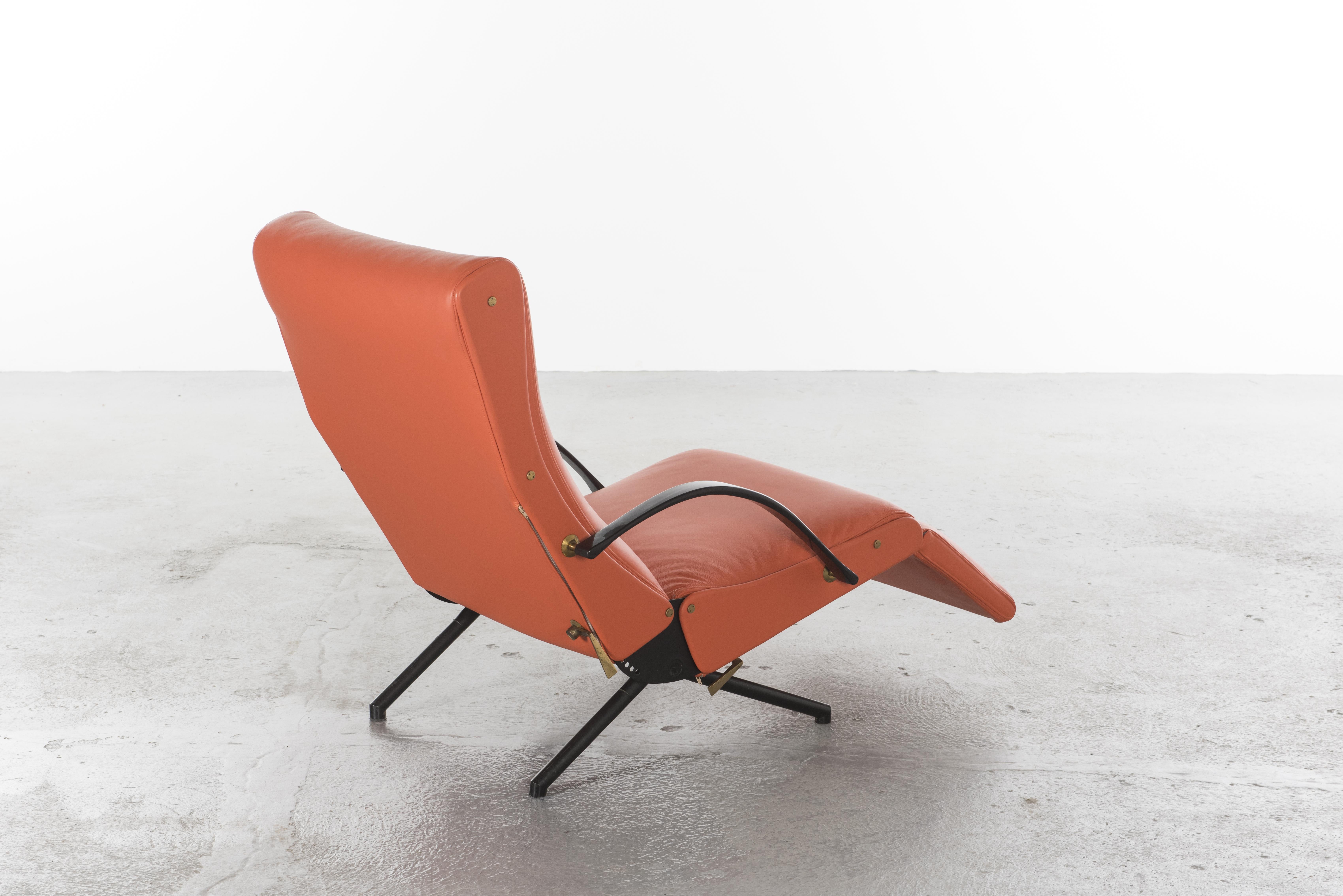 Pair of First Edition P40 Lounge Chair Leather by Osvaldo Borsani for Tecno 8