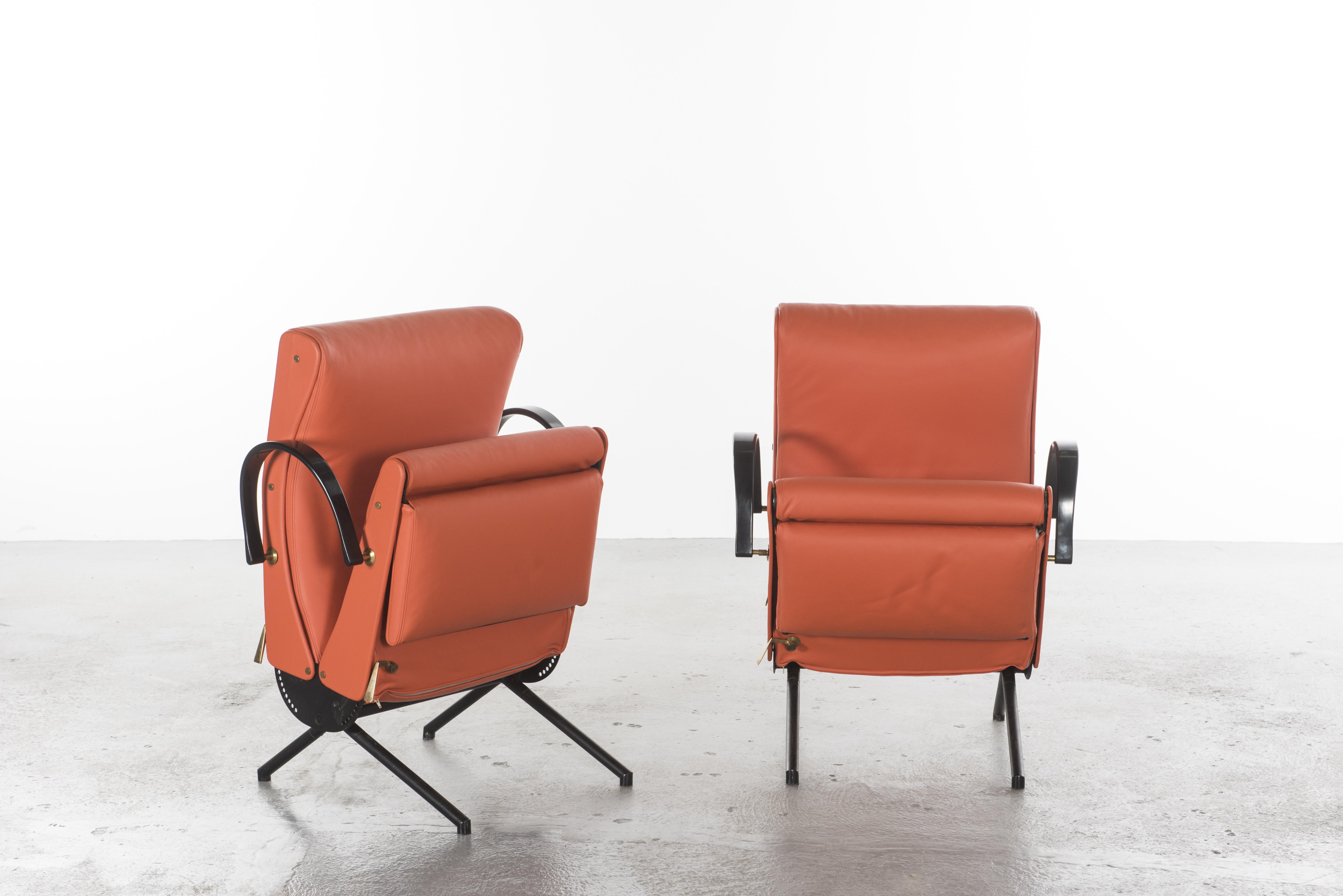 Pair of First Edition P40 Lounge Chair Leather by Osvaldo Borsani for Tecno 10