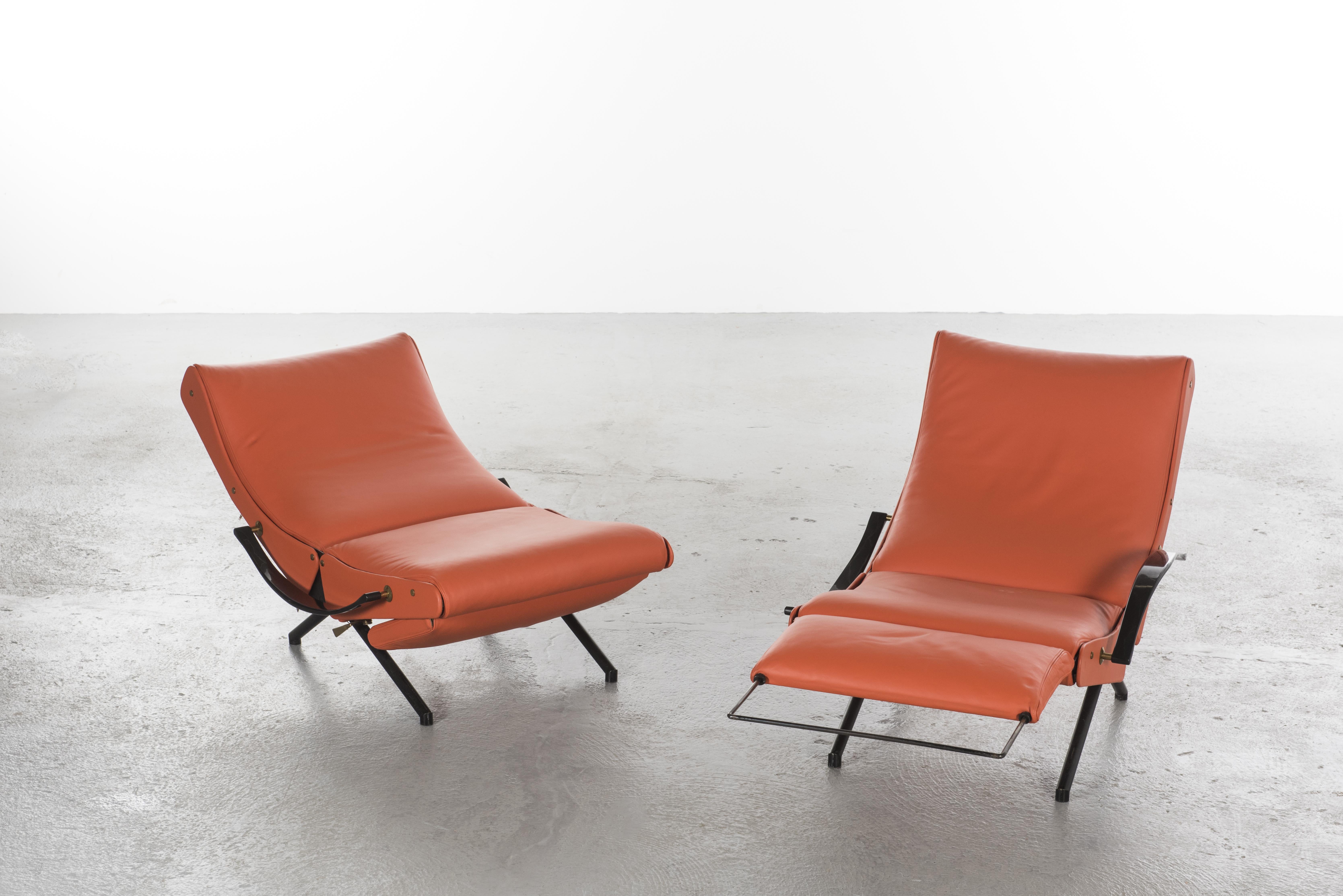 Pair of First Edition P40 Lounge Chair Leather by Osvaldo Borsani for Tecno In Excellent Condition In Villeurbanne, Rhone Alpes