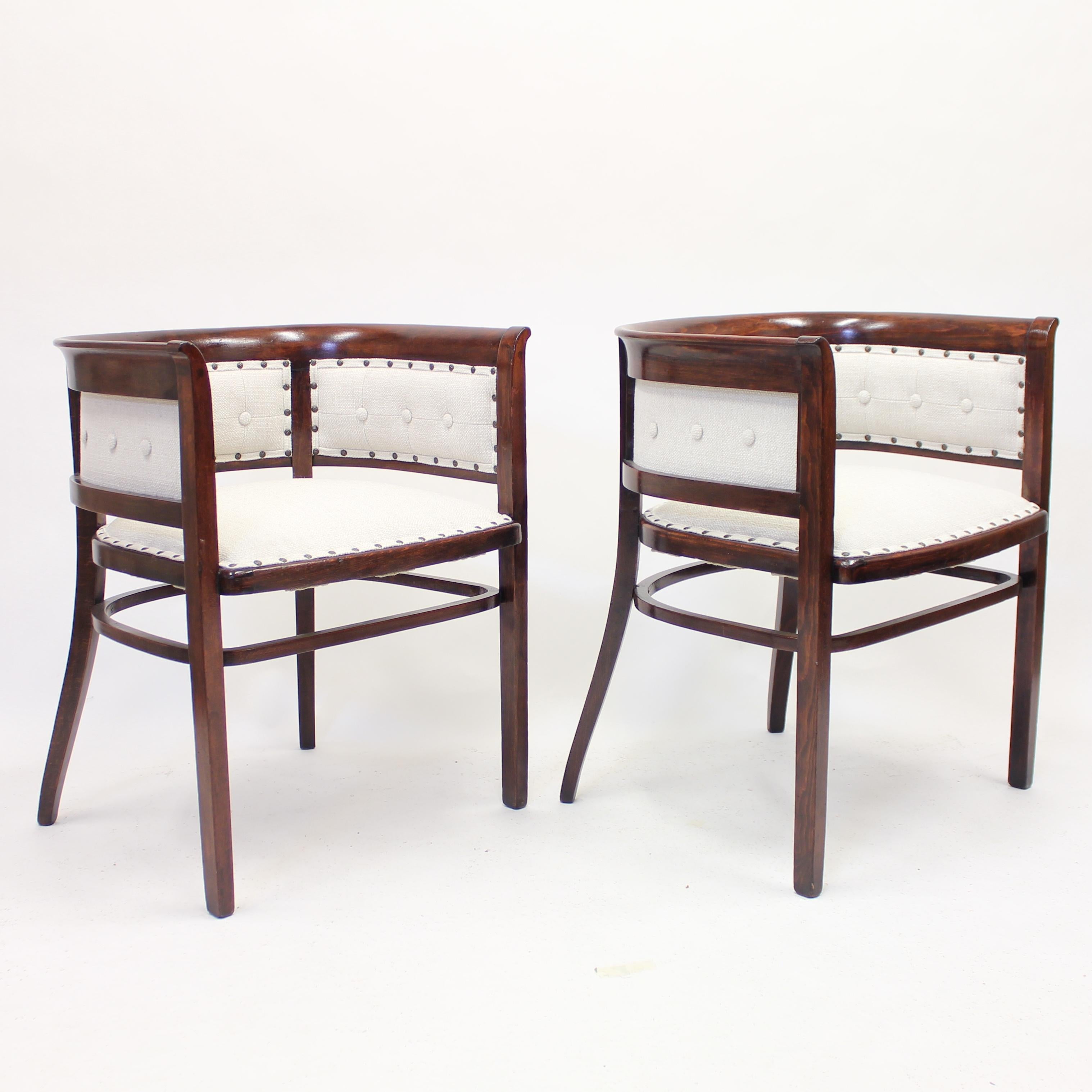 Pair of Fischel Armchairs, in the Style of Josef Hoffmann, Early 20th Century In Good Condition For Sale In Uppsala, SE