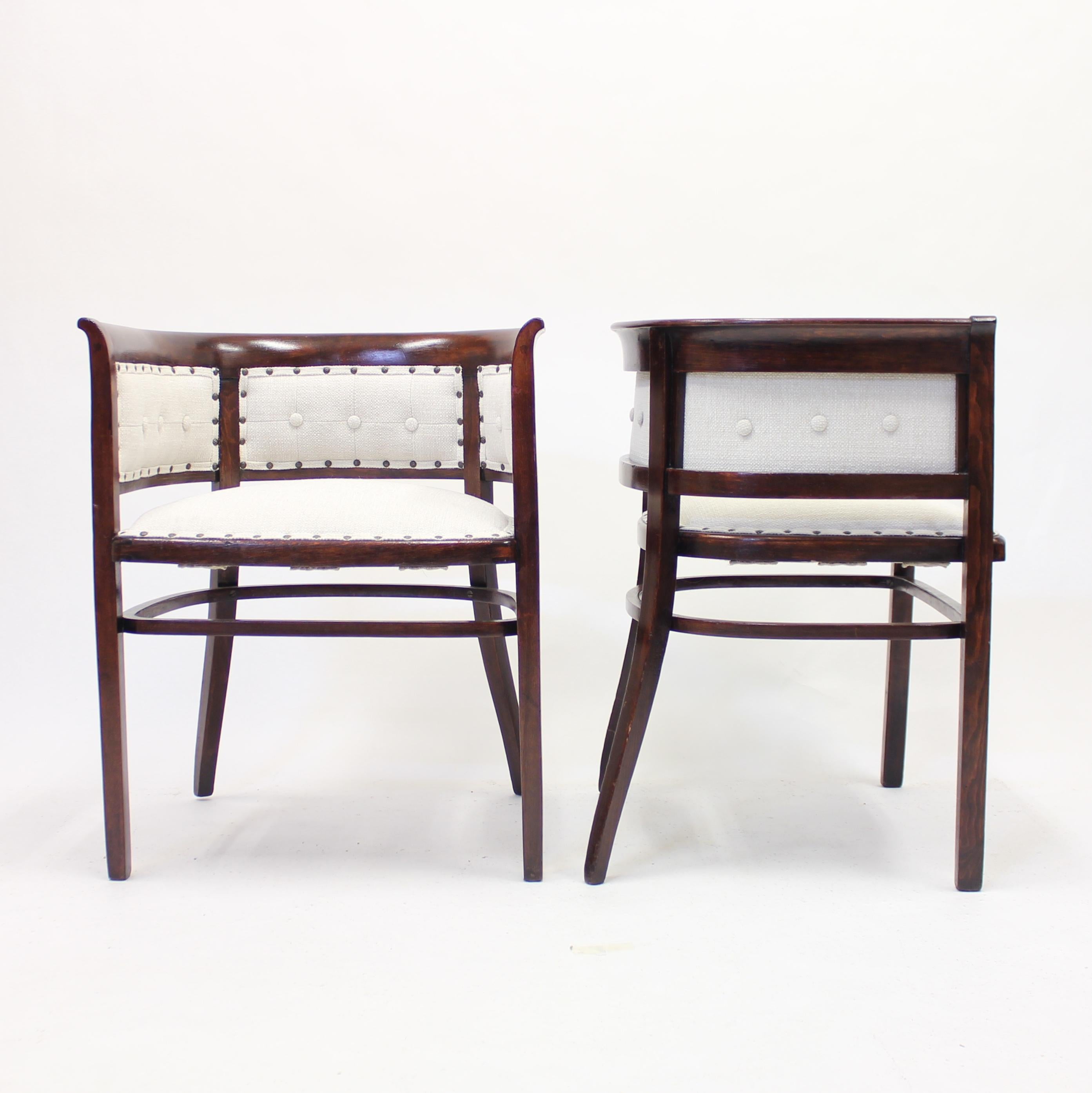 Pair of Fischel Armchairs, in the Style of Josef Hoffmann, Early 20th Century For Sale 2