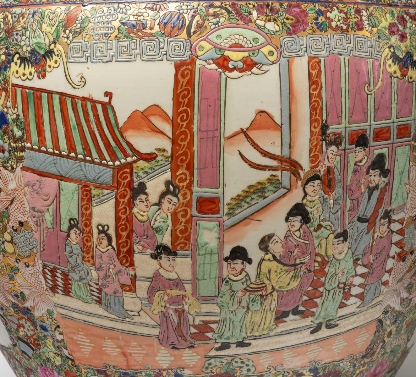 Céramique Paire d'aquariums à poissons - Porcelaine chinoise - Émail cloisonné - Canton - XXe siècle en vente