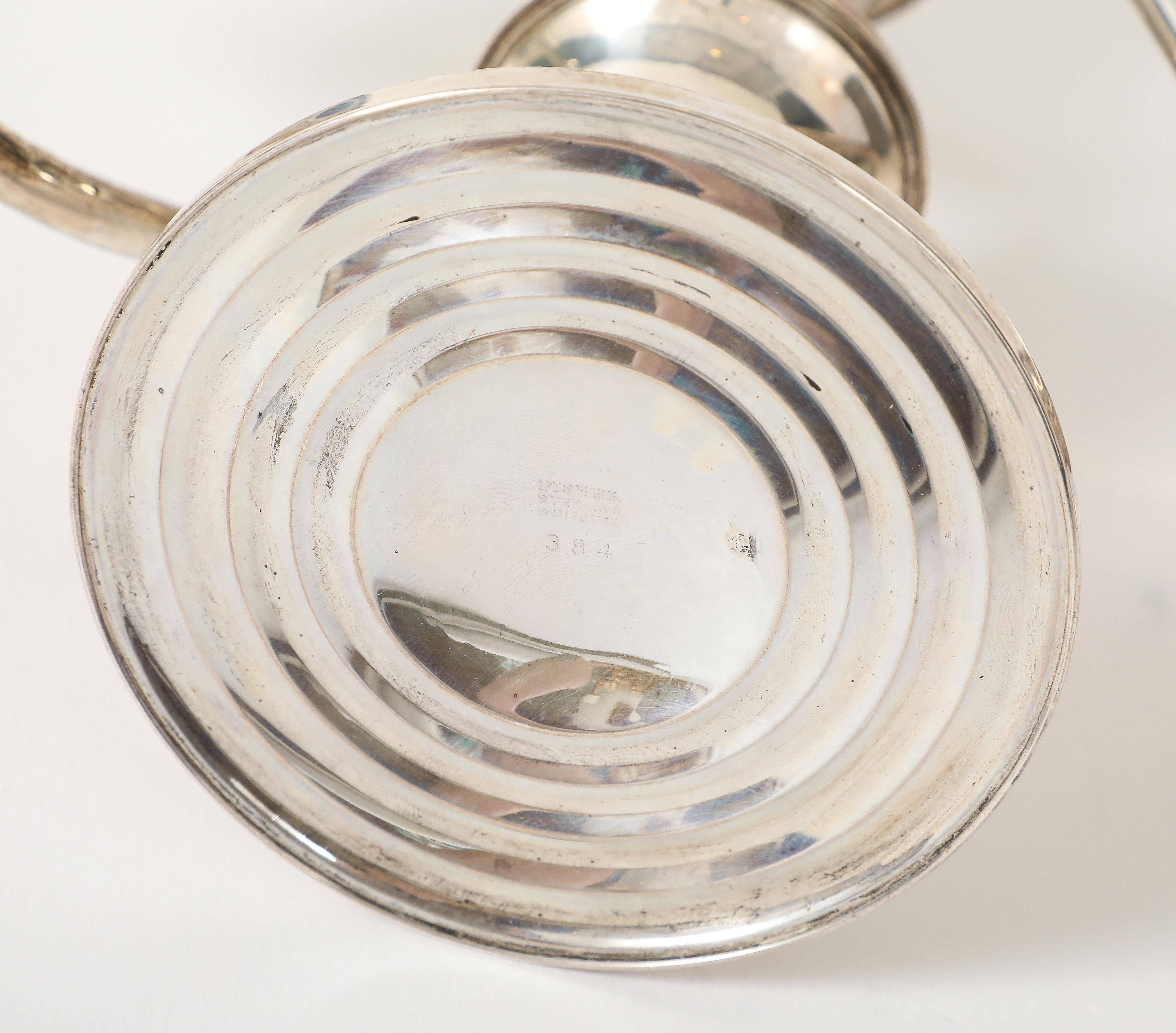 Coppia di candelabri in argento Fisher Silversmiths in vendita 5