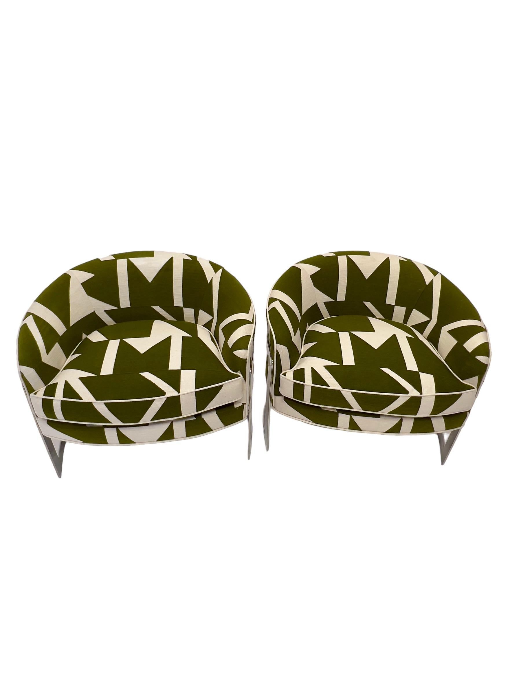 Mid-Century Modern Pair of Flair Chrome Barrel Chairs in Pierre Frey Wokabi Fabric For Sale