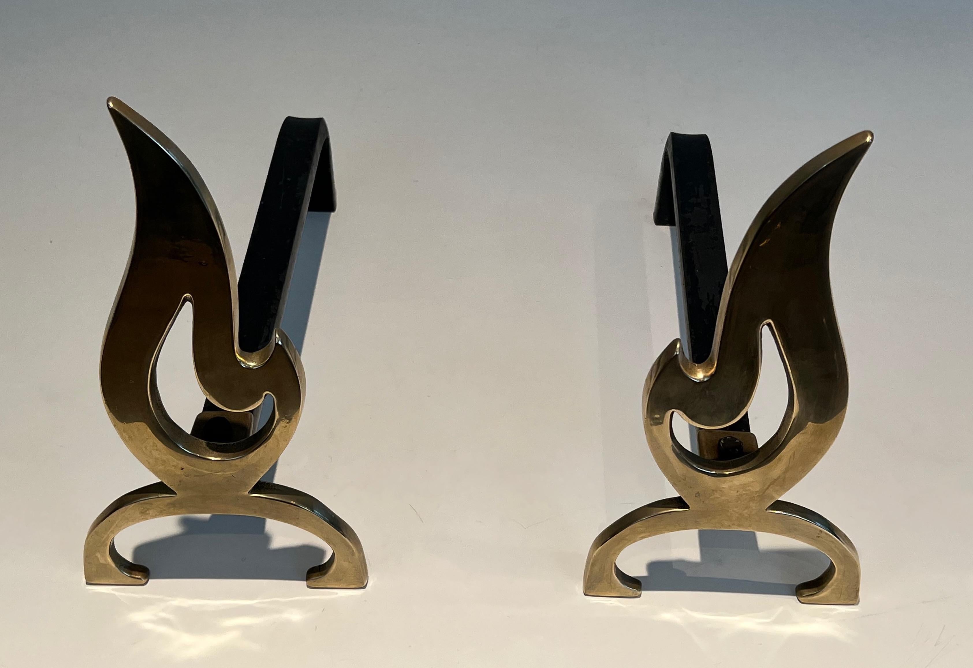Pair of Flame Brass Andirons In Good Condition For Sale In Marcq-en-Barœul, Hauts-de-France