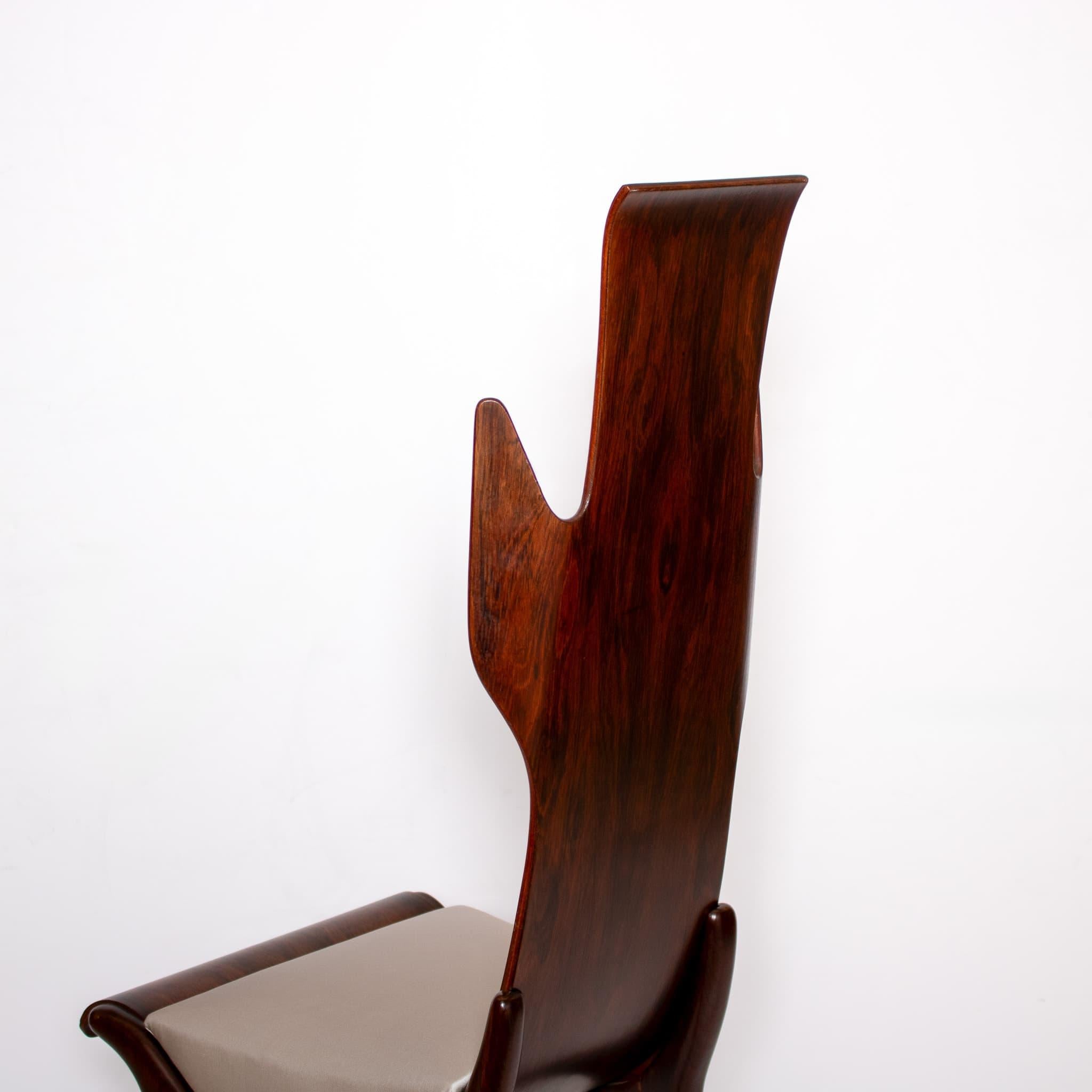 Paar flammende Esszimmerstühle von Dante la Torre für Pozzi, Italien im Angebot 1