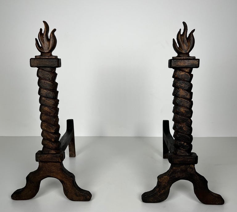 Paire de chenets en ferronnerie dans le gout de Raymond Subes, vers 1940