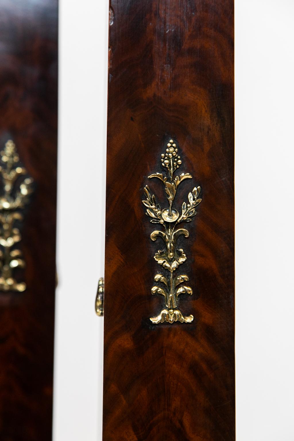 Brass Pair of Flame Grained Mahogany Obelisks For Sale