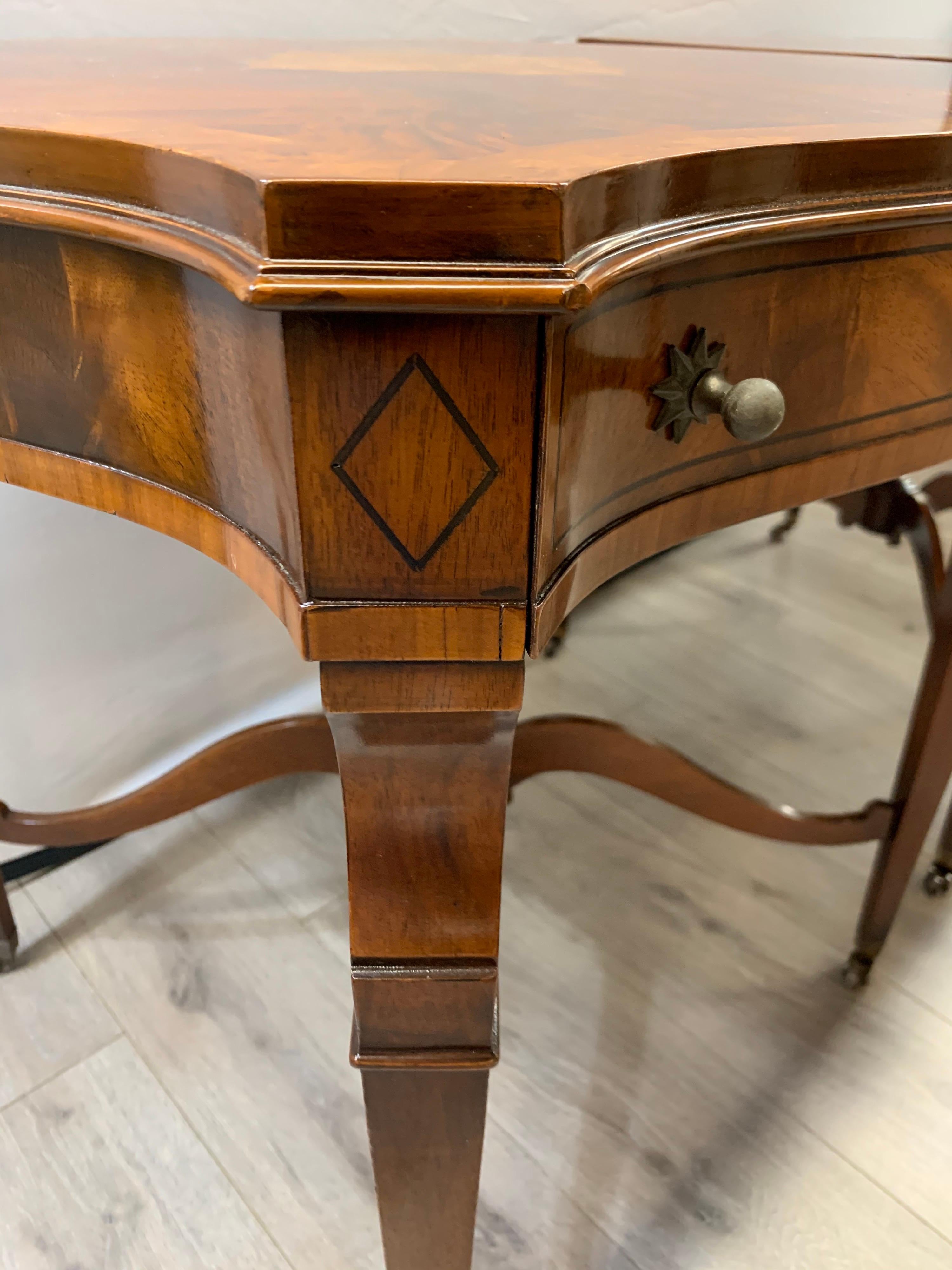 Pair of Flame Mahogany End Tables Occasional Side 4