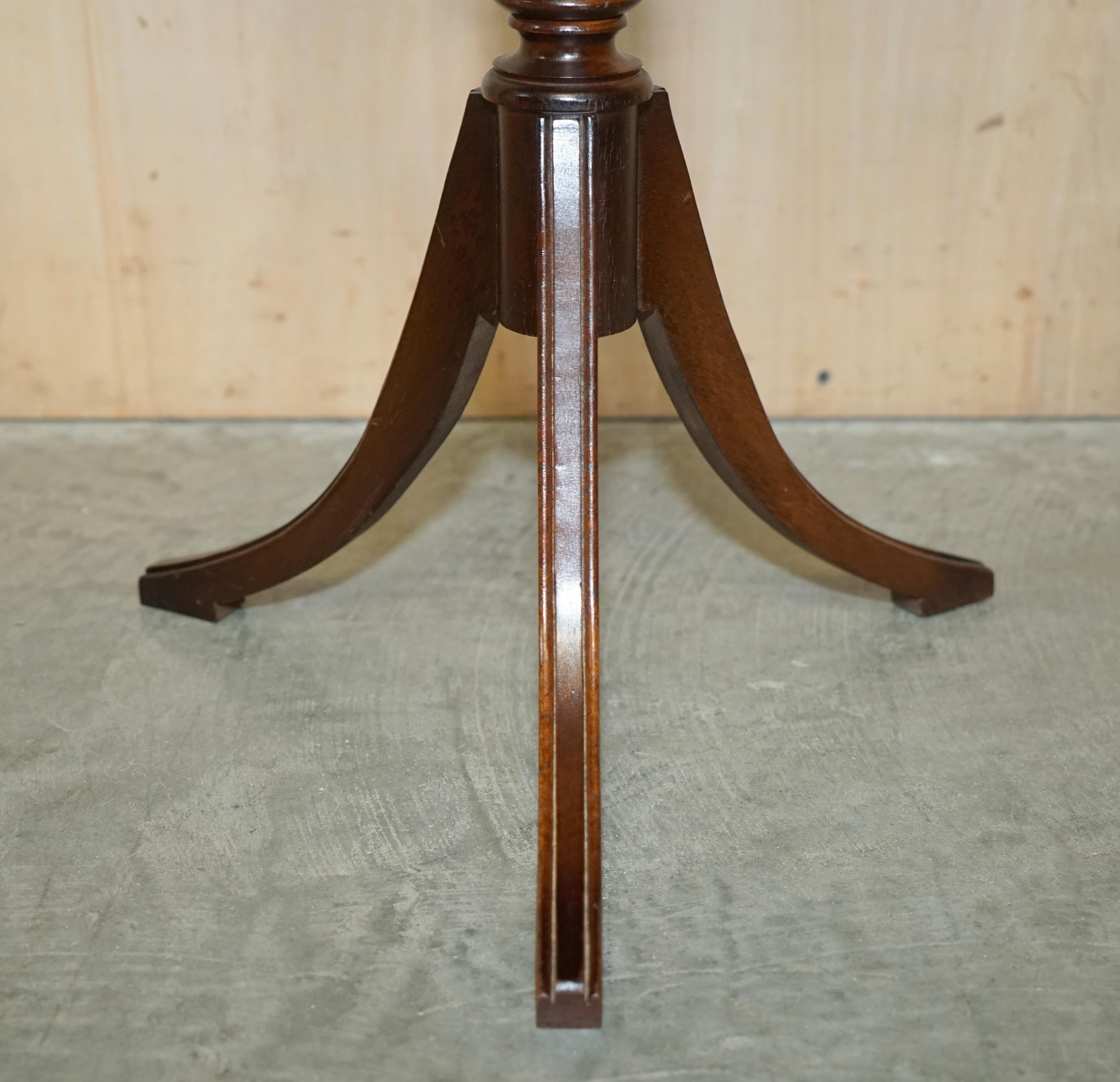 Pair of Flamed Hardwood Beresford & Hicks Side End Lamp Tables with Gallery Rail 2