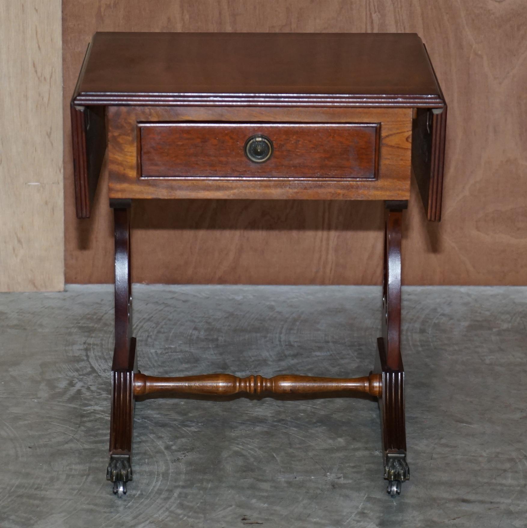 English Pair of Flamed Hardwood Extending Side End Lamp Tables with Lion Paw Castors For Sale