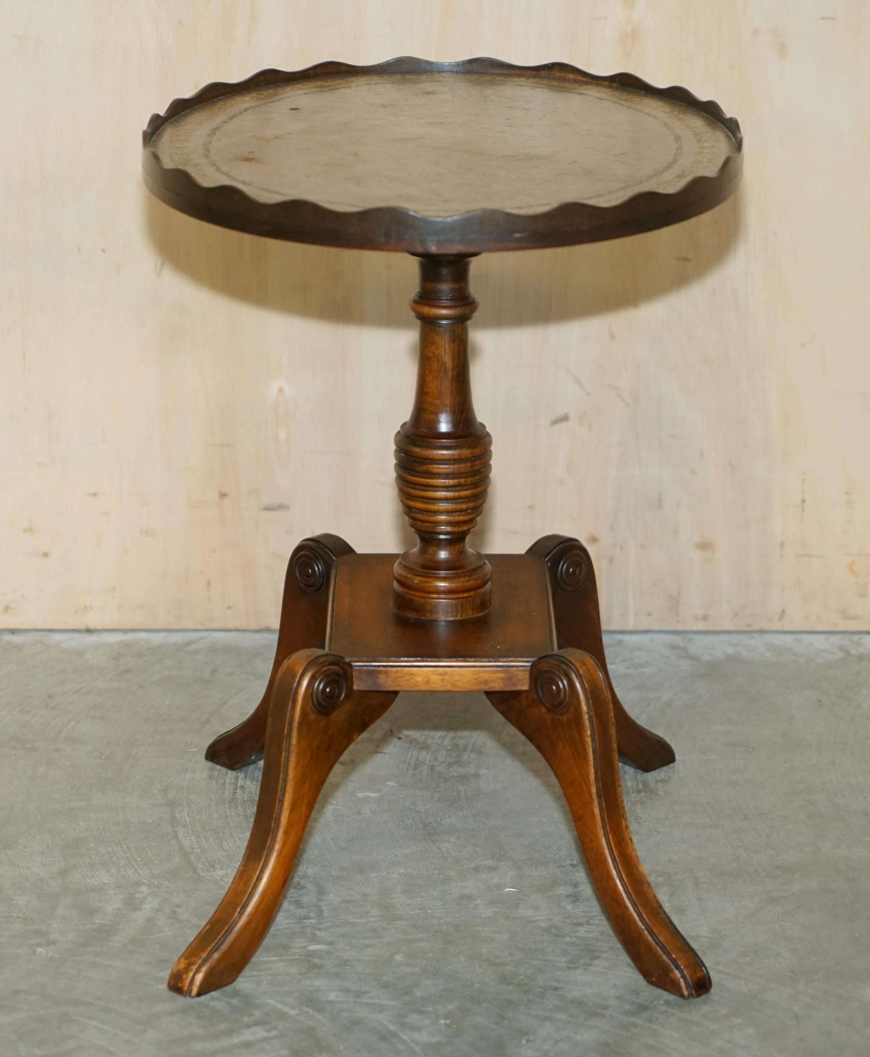 Pair of Flamed Hardwood Green Leather Oval Gallery Railed Side End Lamp Tables 13