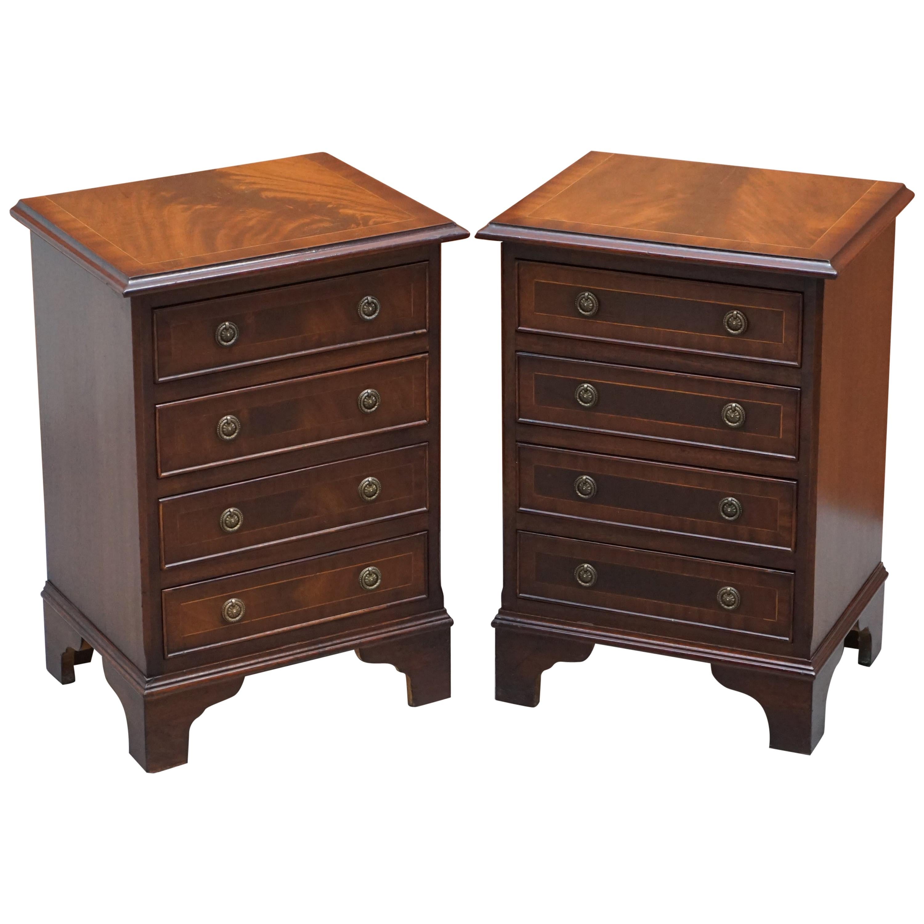 Pair of Flamed Mahogany Bedside Lamp Wine End Table Sized Chest of Drawers