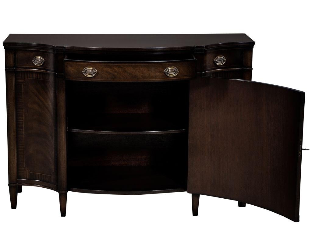 American Classical Pair of Flamed Mahogany Commode Chests