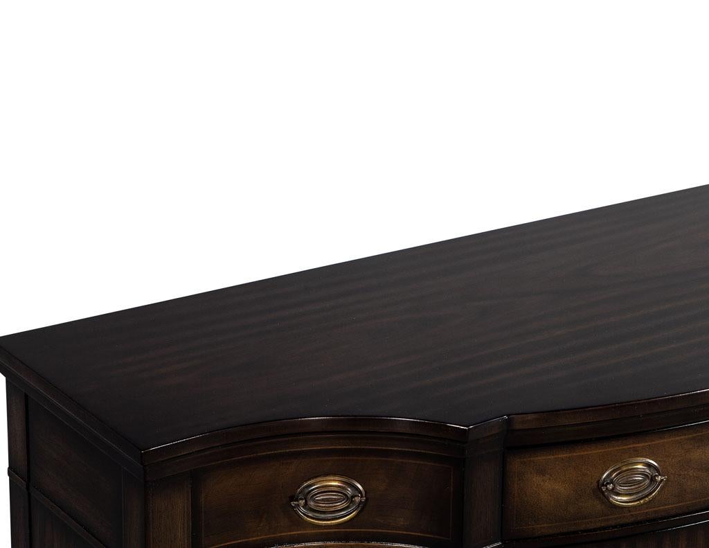 Pair of Flamed Mahogany Commode Chests In Excellent Condition In North York, ON