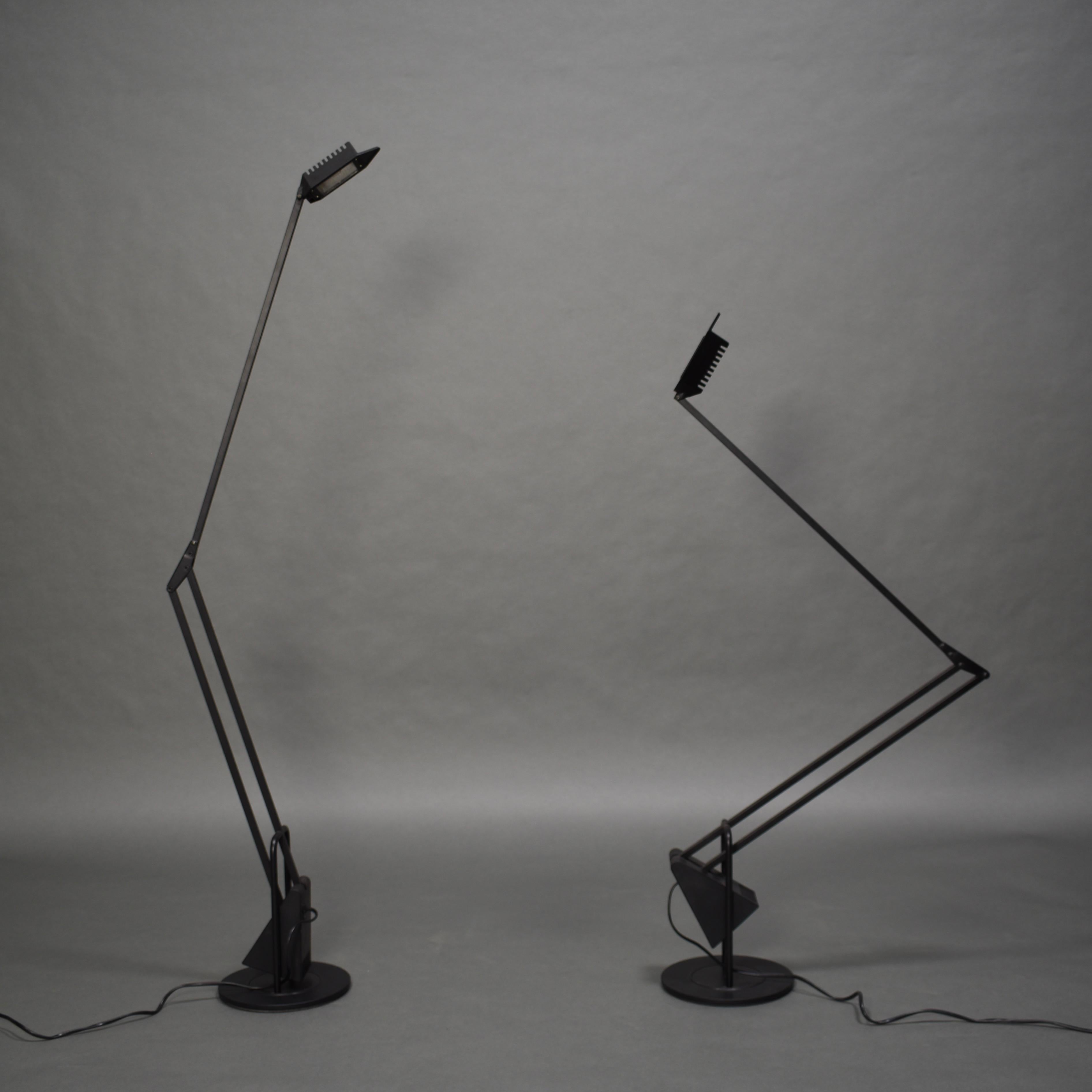 italien Paire de lampes de bureau à contrepoids Flamingo de Fridolin Naef pour Luxo, Italie en vente