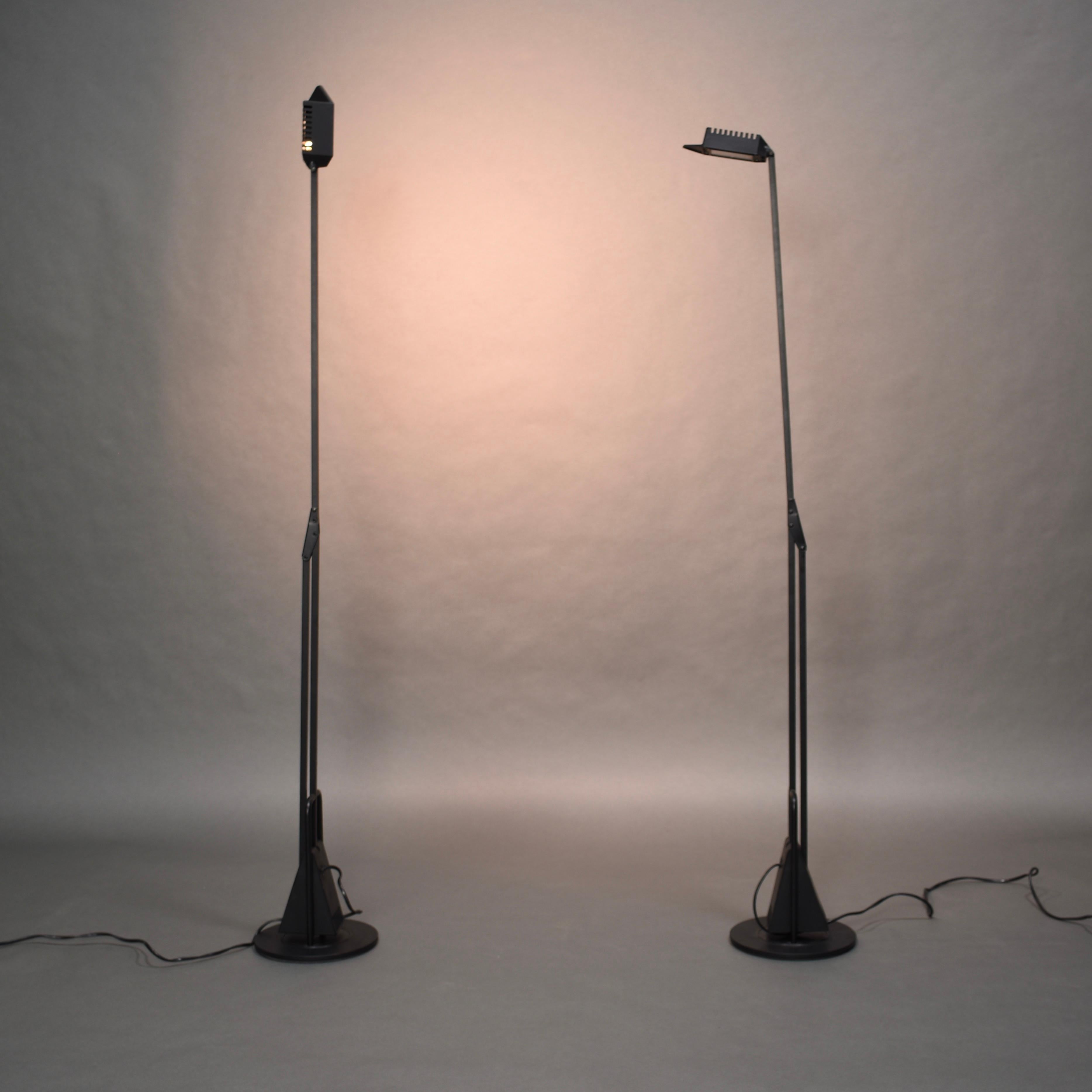 Métal Paire de lampes de bureau à contrepoids Flamingo de Fridolin Naef pour Luxo, Italie en vente