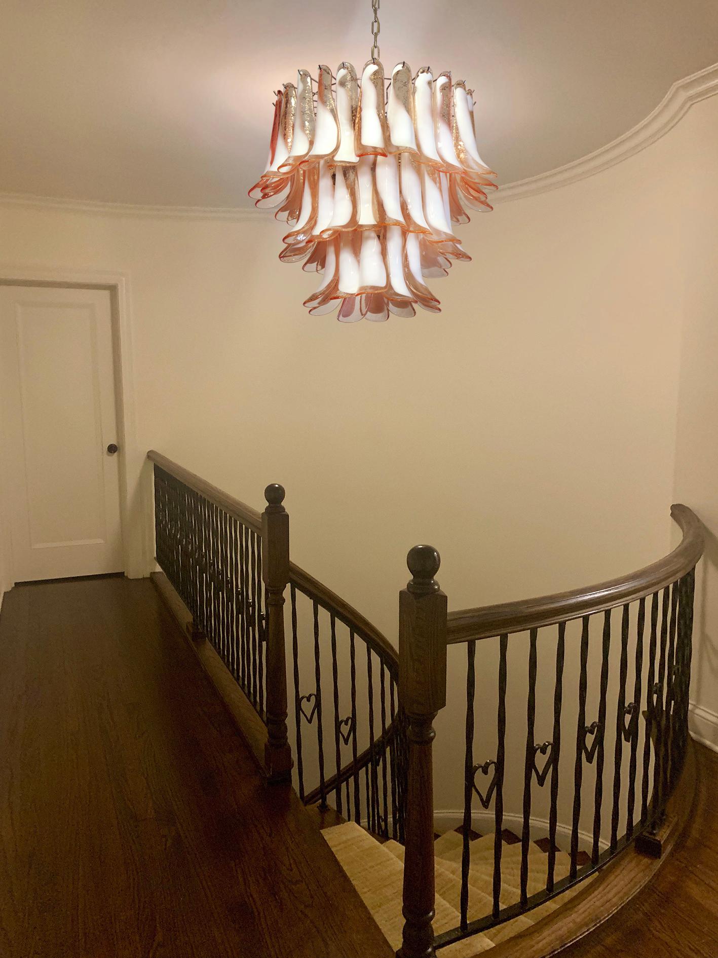 Pair of 'Flamingo' Italian Petal Chandeliers, Murano 4