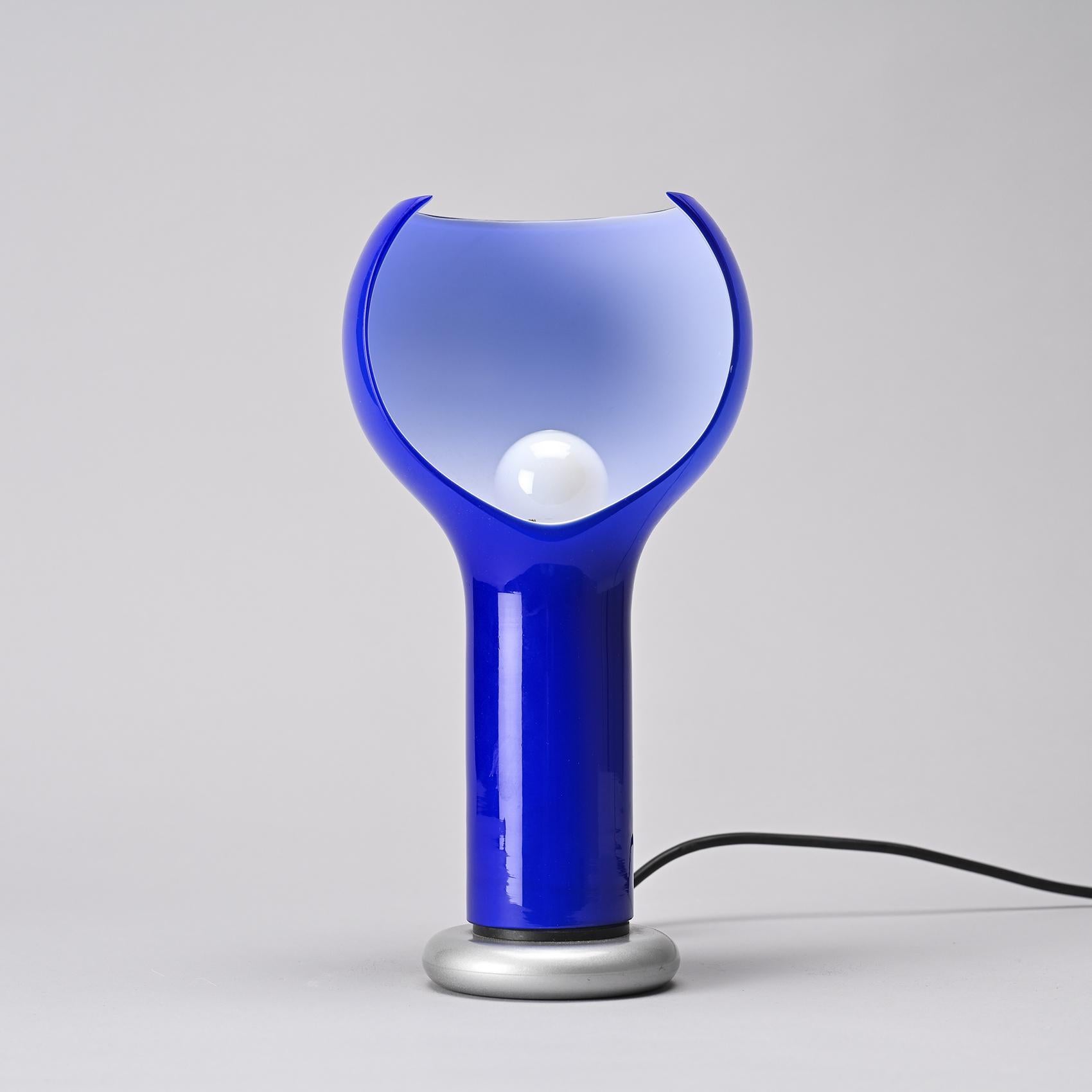 Italian Pair of Flash lamps, tribute to Joe Colombo, Oluce circa 1990