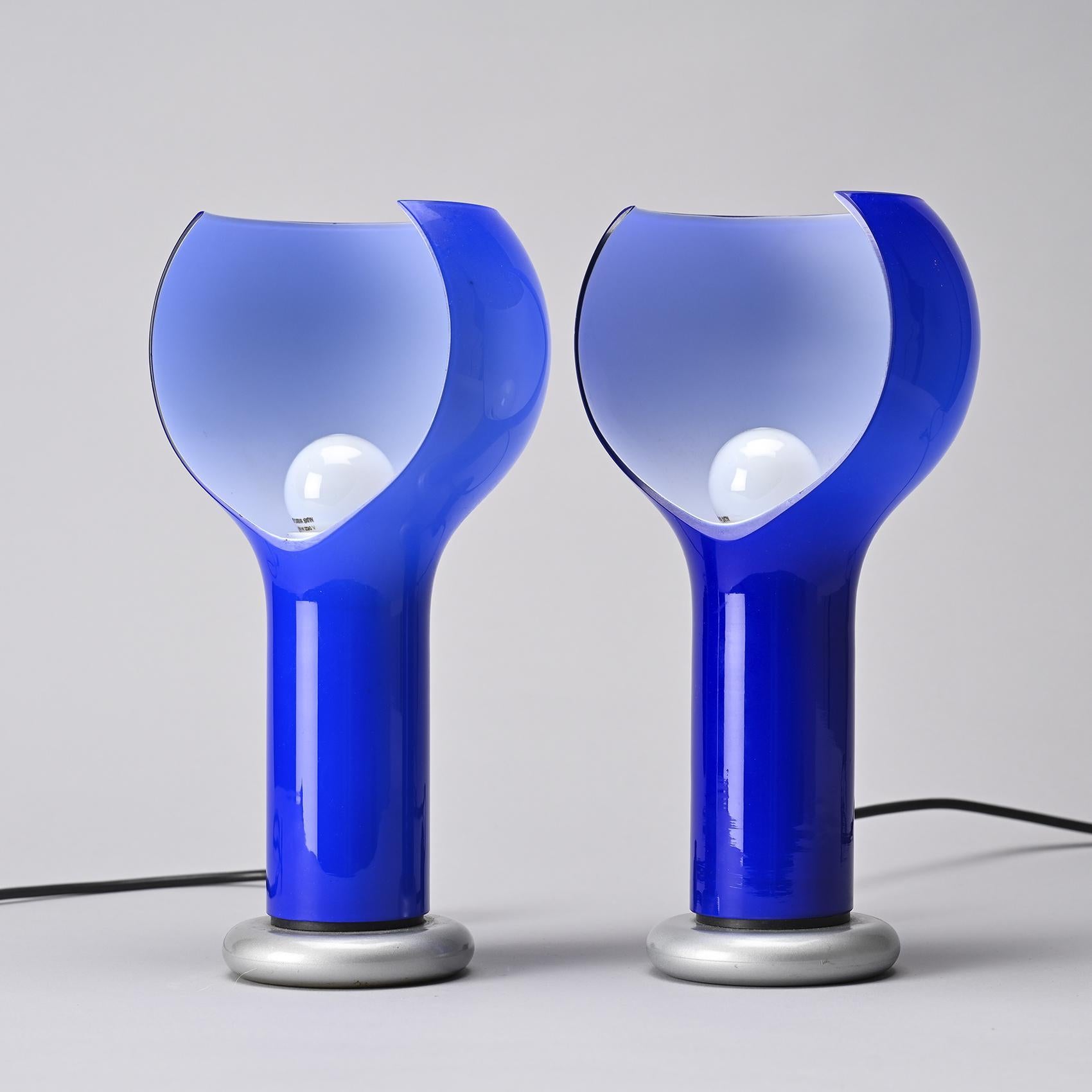 Pair of Flash lamps, tribute to Joe Colombo, Oluce circa 1990 2