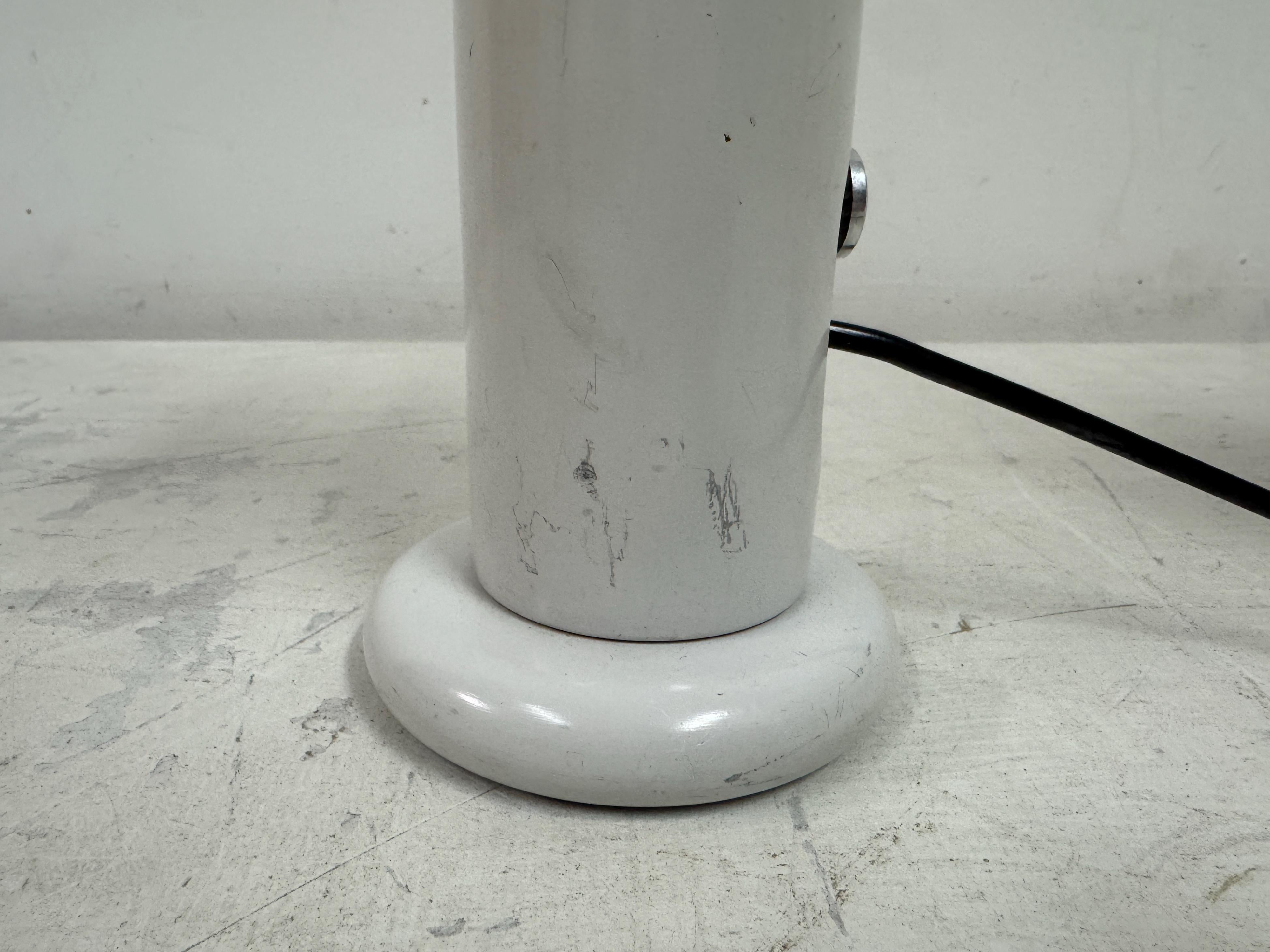 Pair of 'Flash' Model 2207 Table Lamps by Joe Colombo for O-Luce, Italy, 1960s In Good Condition For Sale In London, London