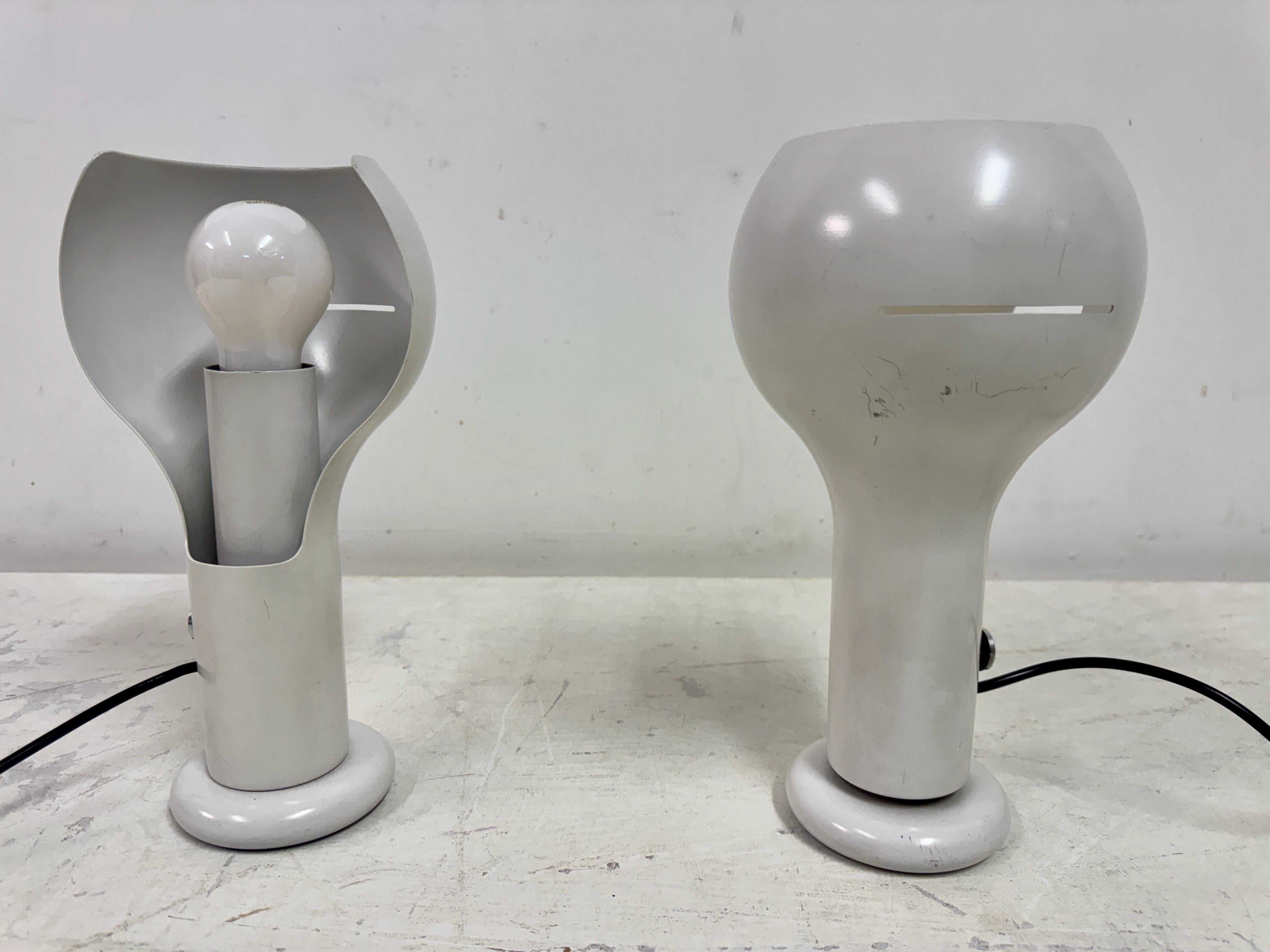 Pair of 'Flash' Model 2207 Table Lamps by Joe Colombo for O-Luce, Italy, 1960s For Sale 1