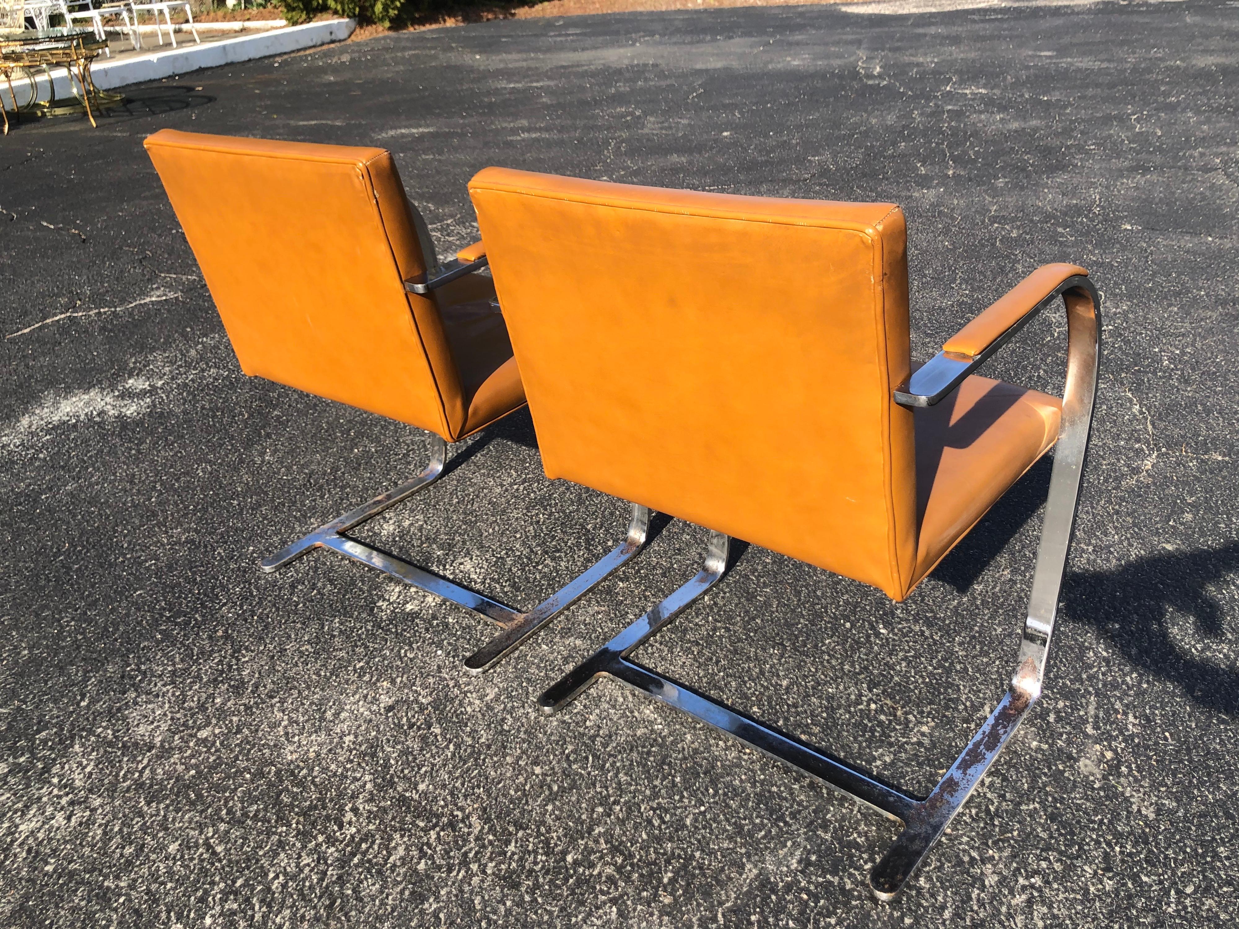 Pair of Flat Bar Brno Chairs in the Style of Ludwig Mies van der Rohe 5