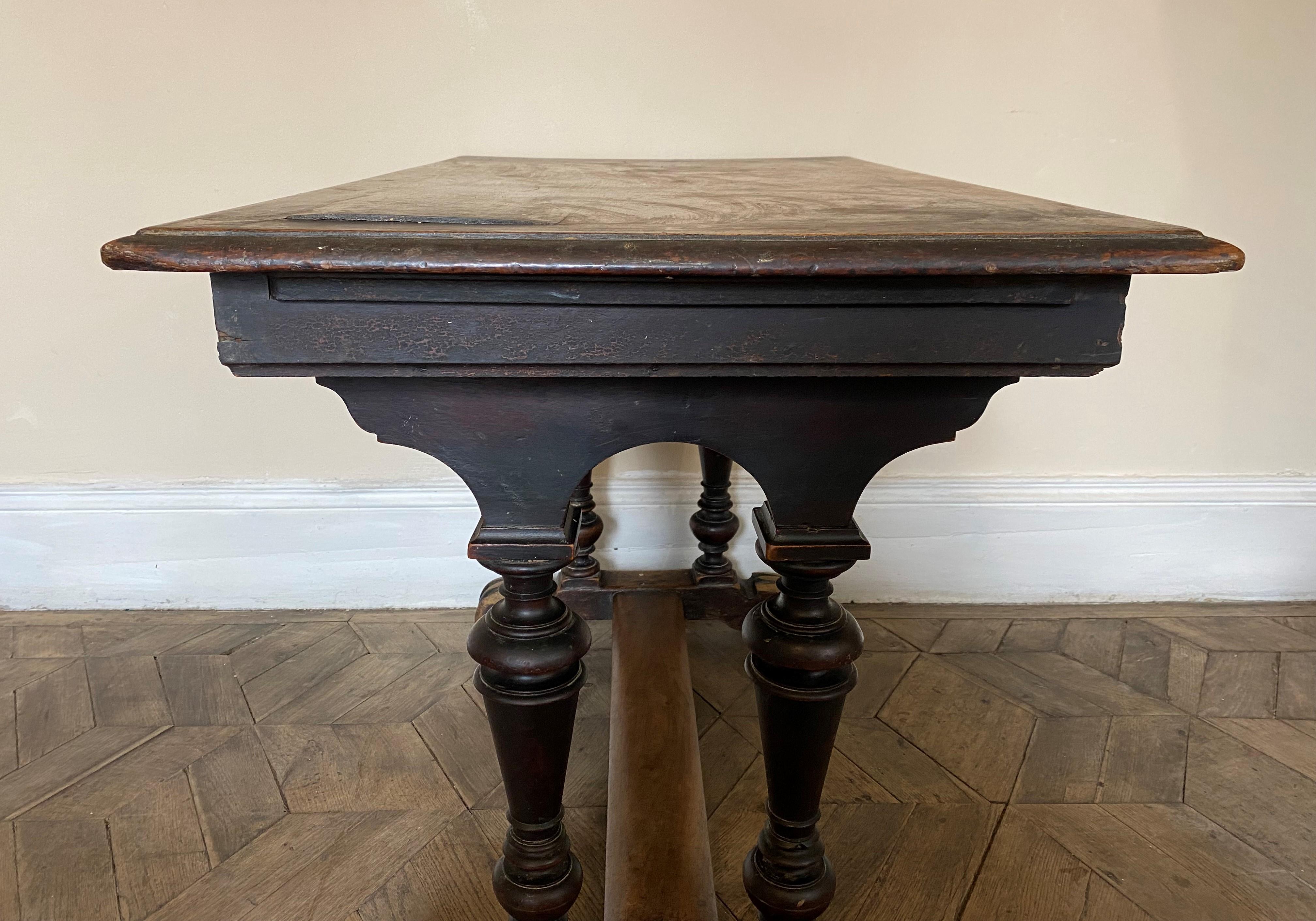 Pair of Flemish Estaminet Table - Late 18th - France Or Belgium For Sale 9
