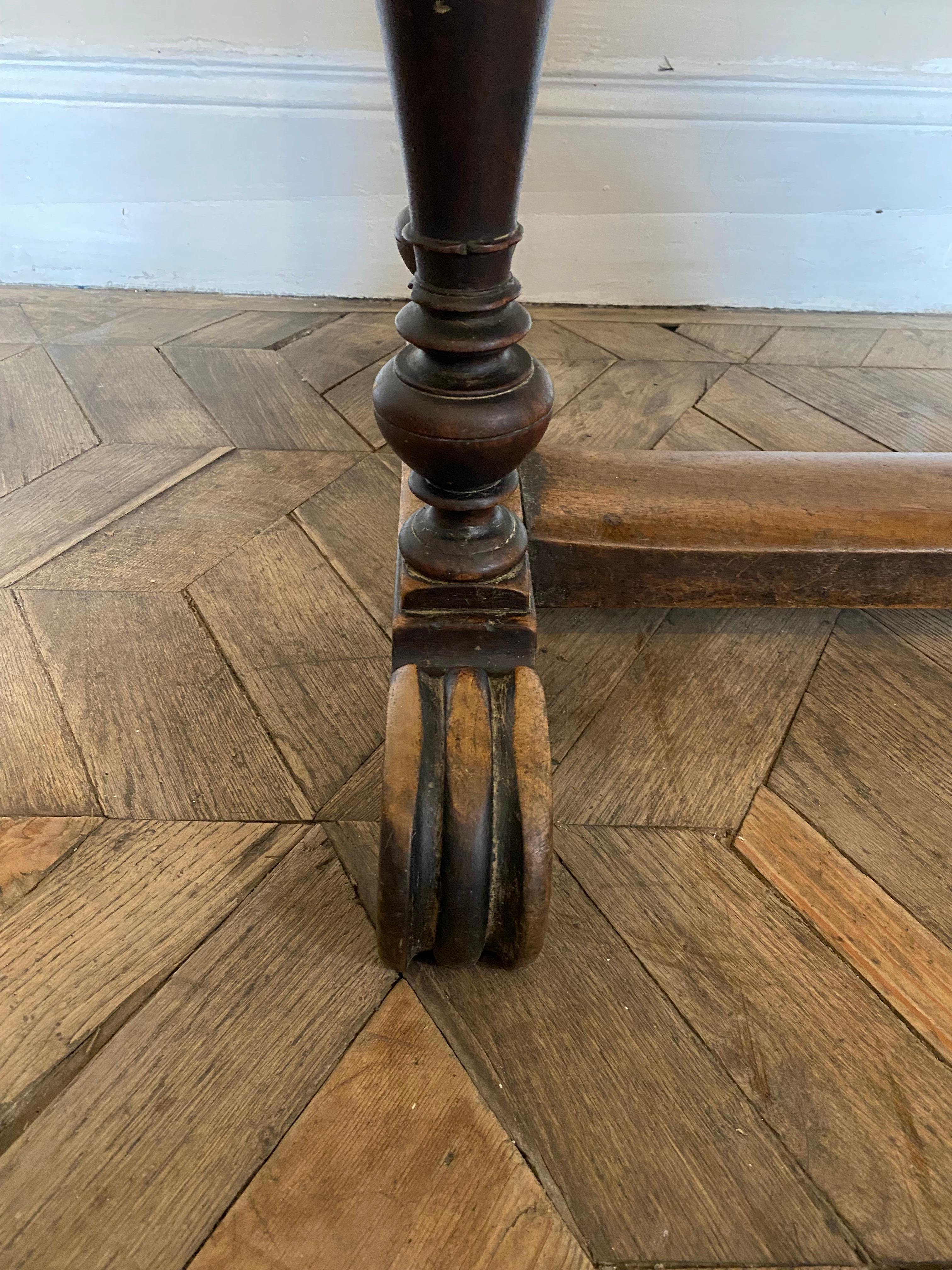 Pair of Flemish Estaminet Table - Late 18th - France Or Belgium For Sale 1