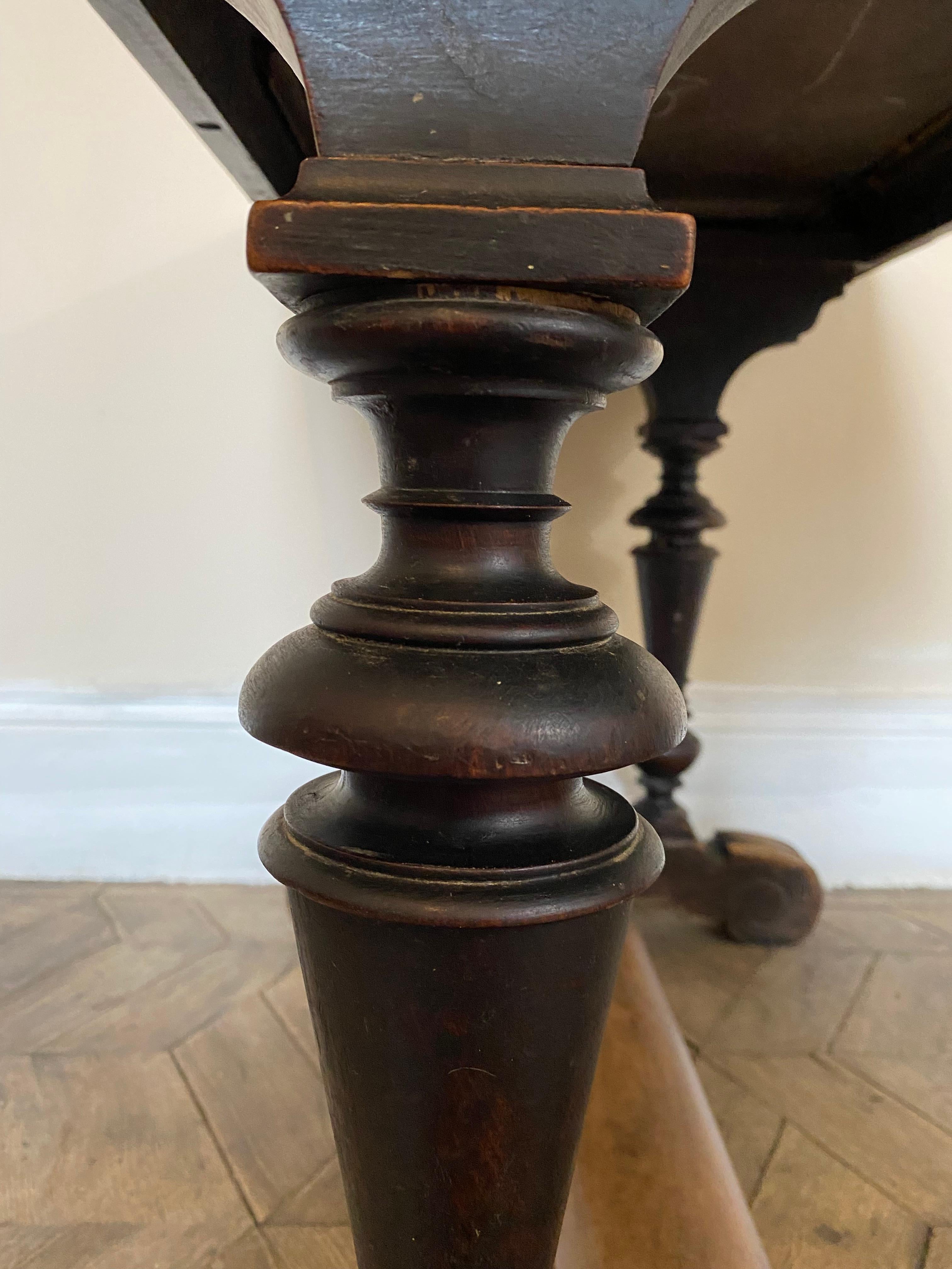 Pair of Flemish Estaminet Table - Late 18th - France Or Belgium For Sale 3