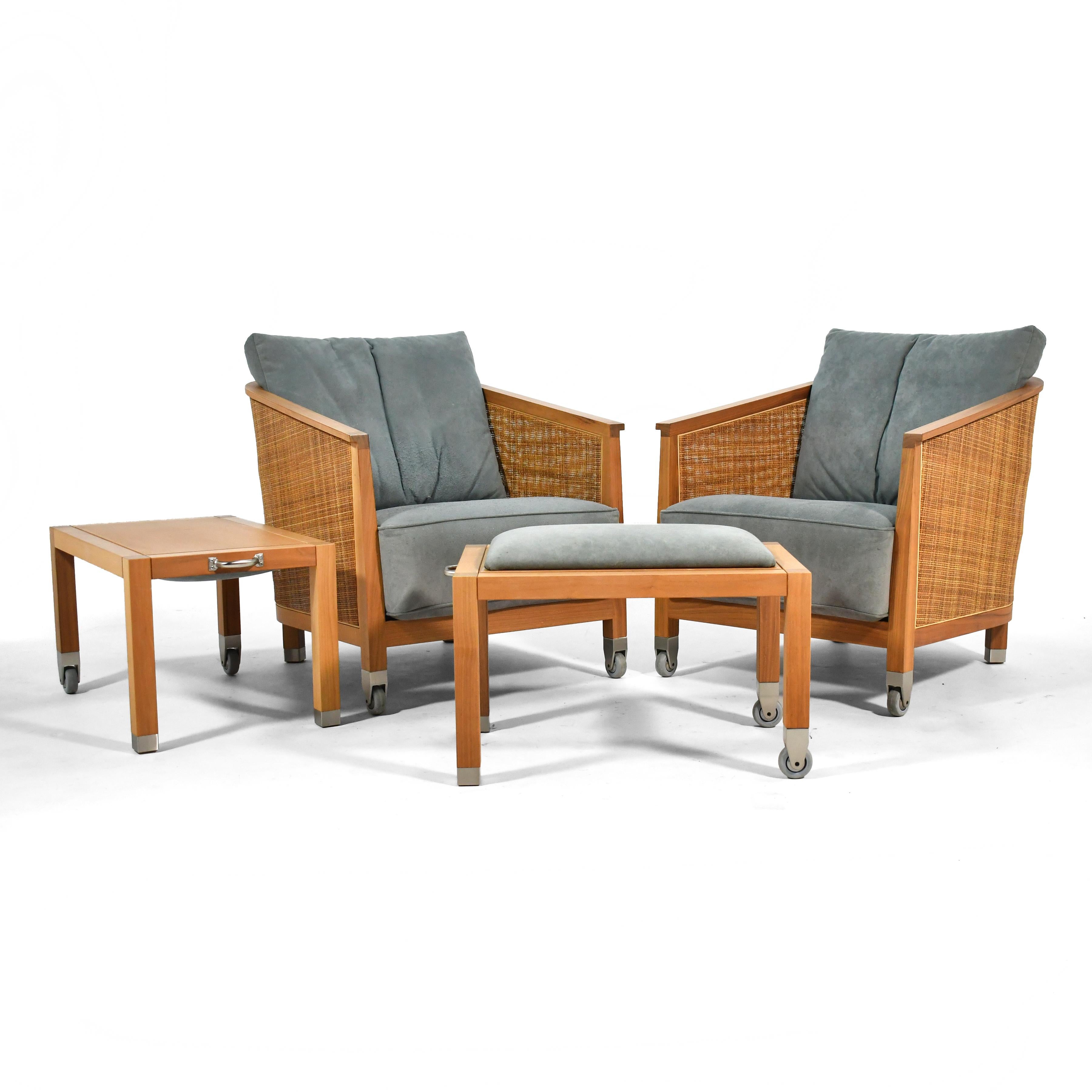Paire de chaises longues et d'ottomans/tables Flexform 