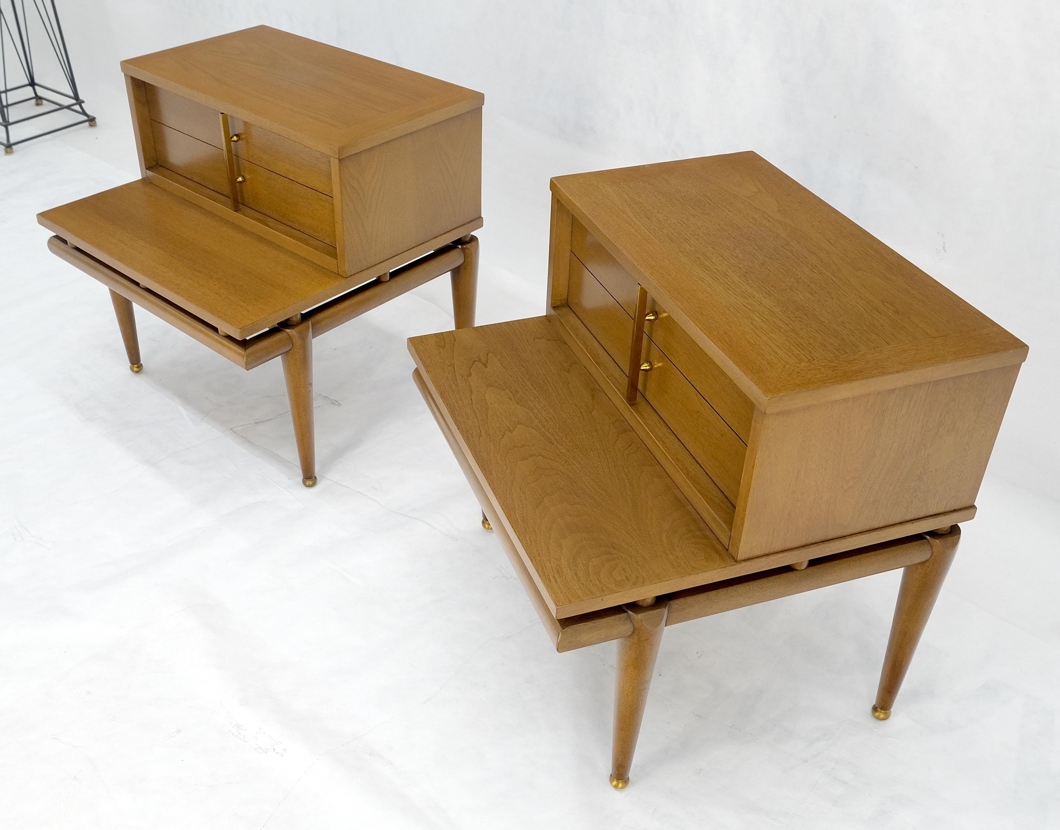 Paire de tables d'appoint à plateau flottant, un tiroir, pieds fuselés, tables de chevet MINT ! en vente 6