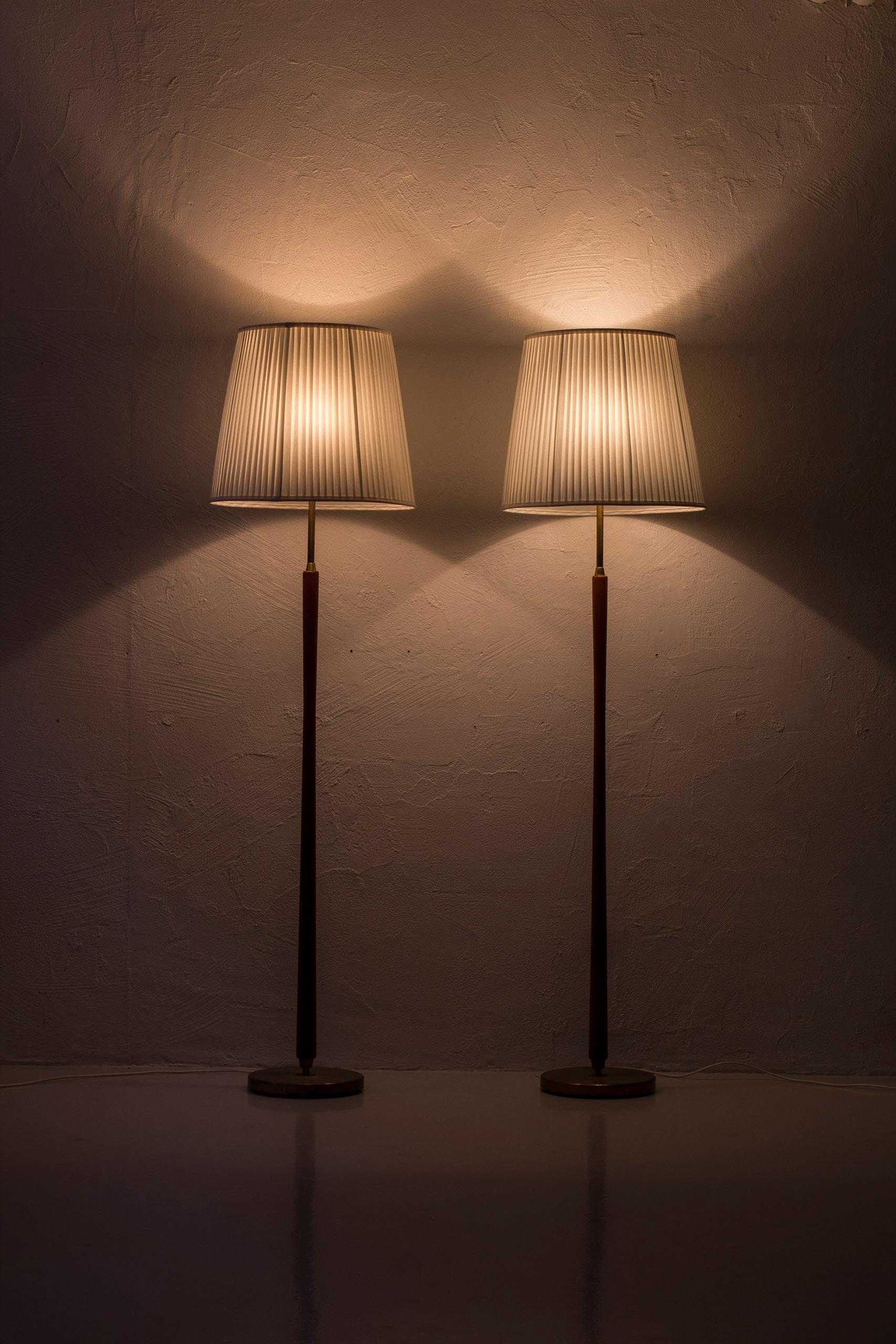 Mid-20th Century Pair of floor lamps attributed to Hans Bergström, by ASEA belysning. 1950s For Sale