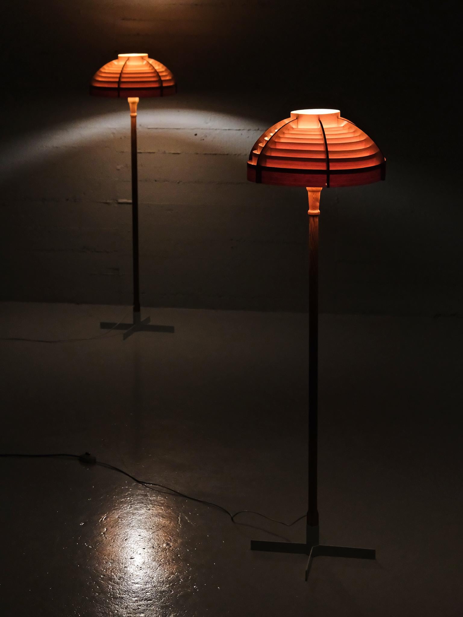 Paar Stehlampen Modell '129' von Hans-Agne Jakobsson, Schweden, 1960er Jahre im Angebot 10
