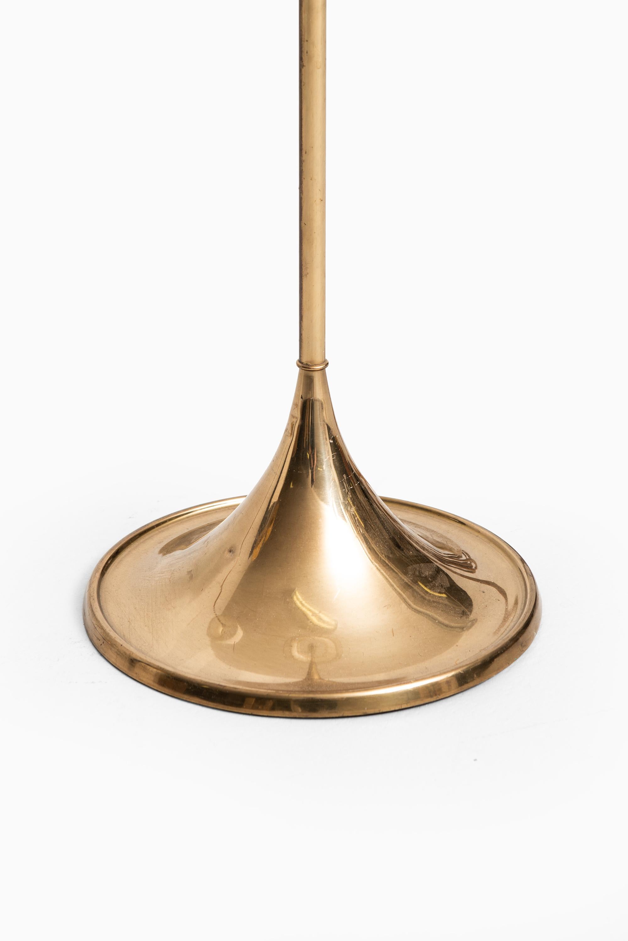 Scandinavian Modern Pair of Floor Lamps Model G-025 in Brass Produced by Bergbom in Sweden For Sale