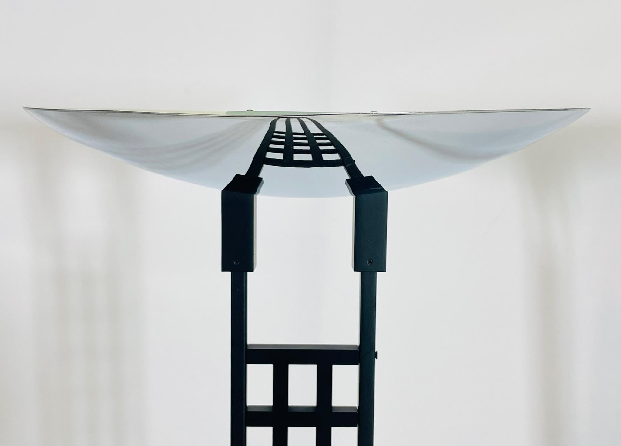 Fin du 20e siècle Paire de lampadaires/Torchieres de Robert Sonneman pour George Kovacs, États-Unis 1987 en vente
