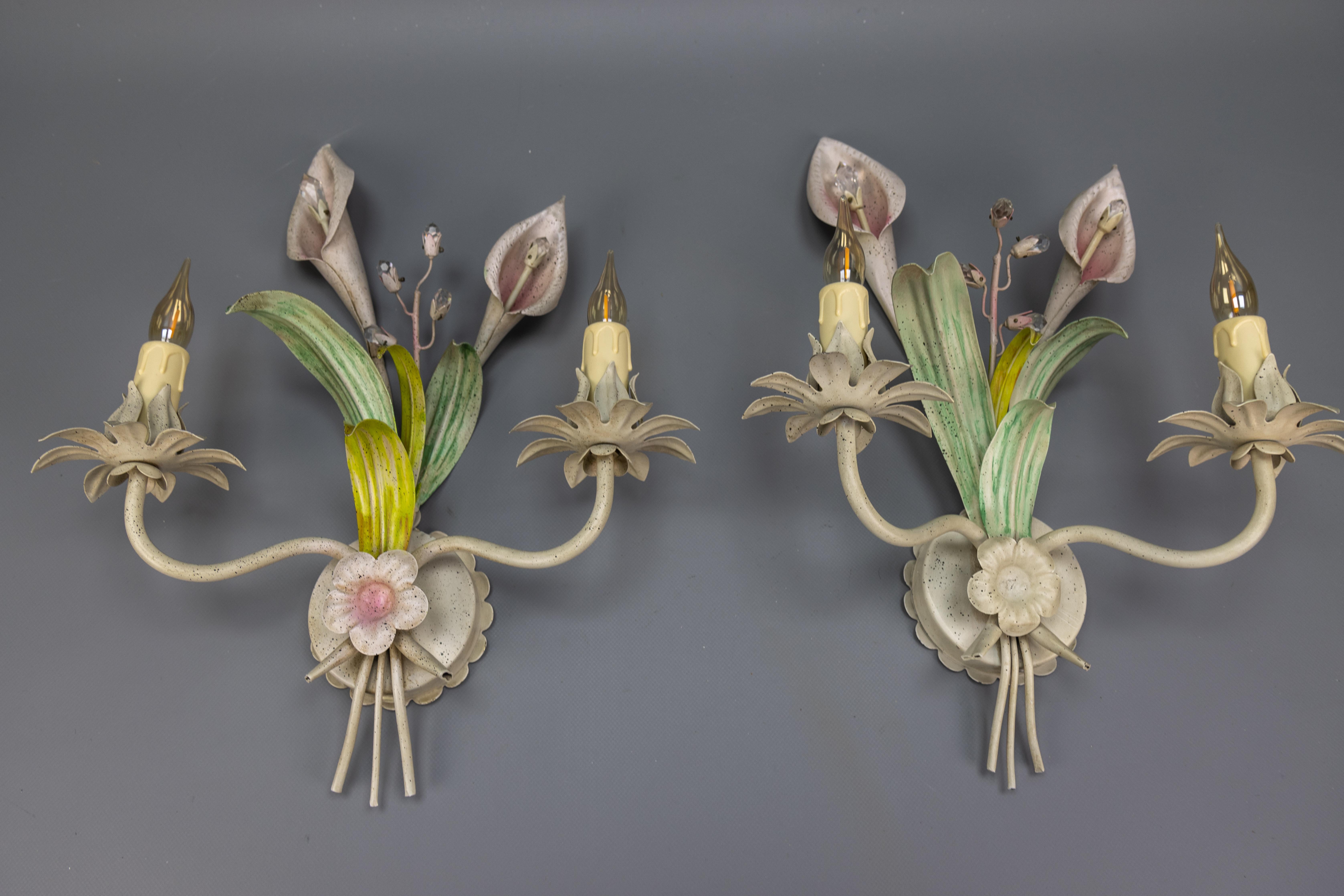 Coppia di lampade floreali Calla Lily in metallo e cristallo, anni '70 in vendita 2