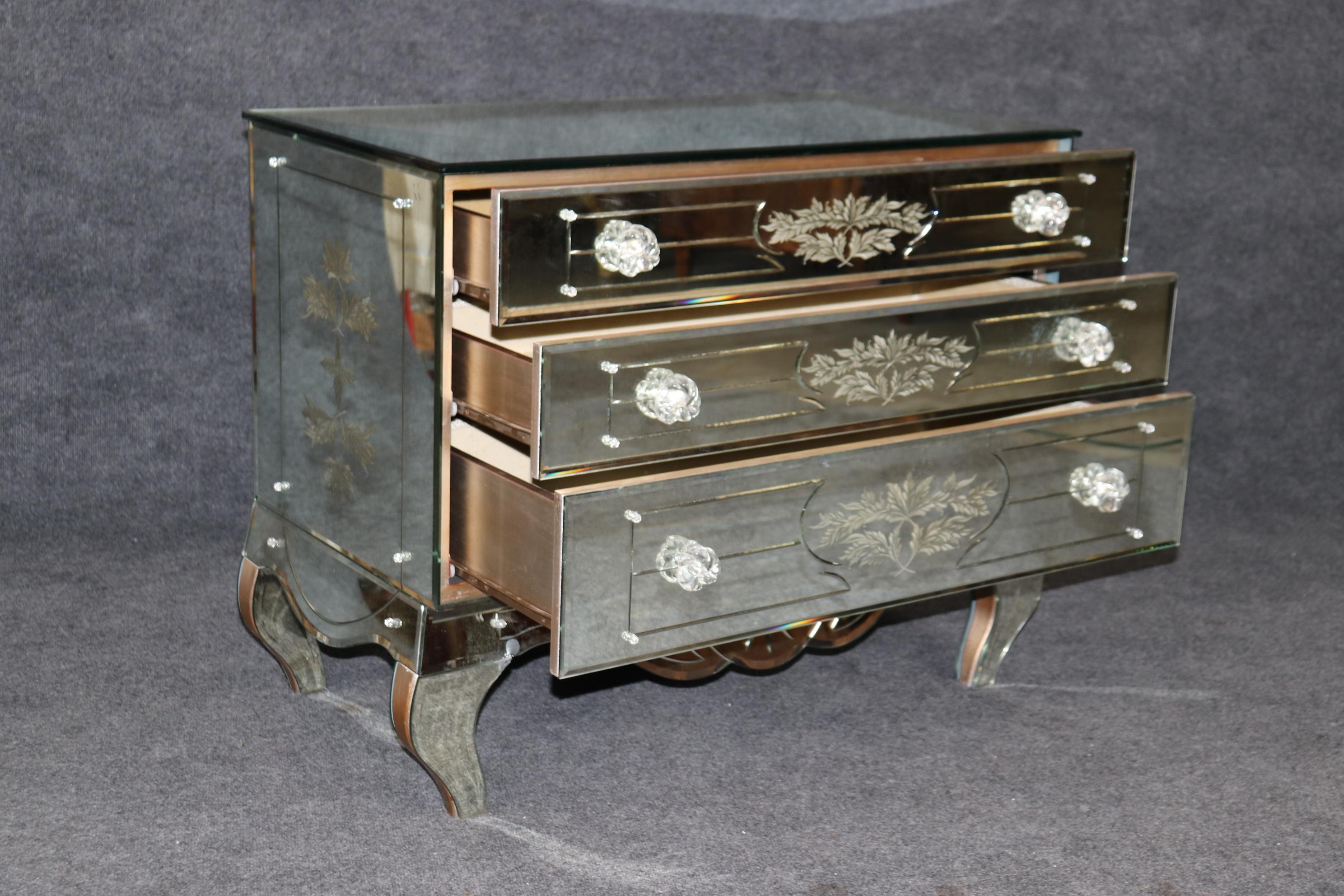 This is a fine and very glamorous pair of Louis XV style Italian -made Murano style small commodes or nightstands. This piece is in good condition with minor signs of age including patina to the glass silvering and a small nick or chip here or there