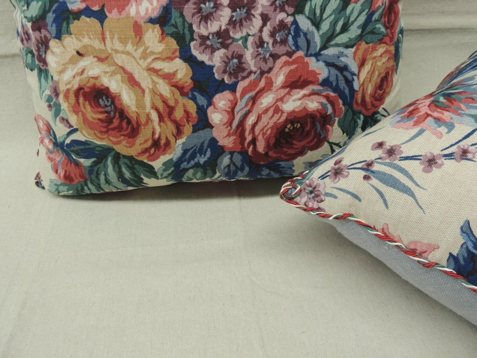 American Pair of Floral Orange and Red Cabbage Roses Linen Decorative Pillows