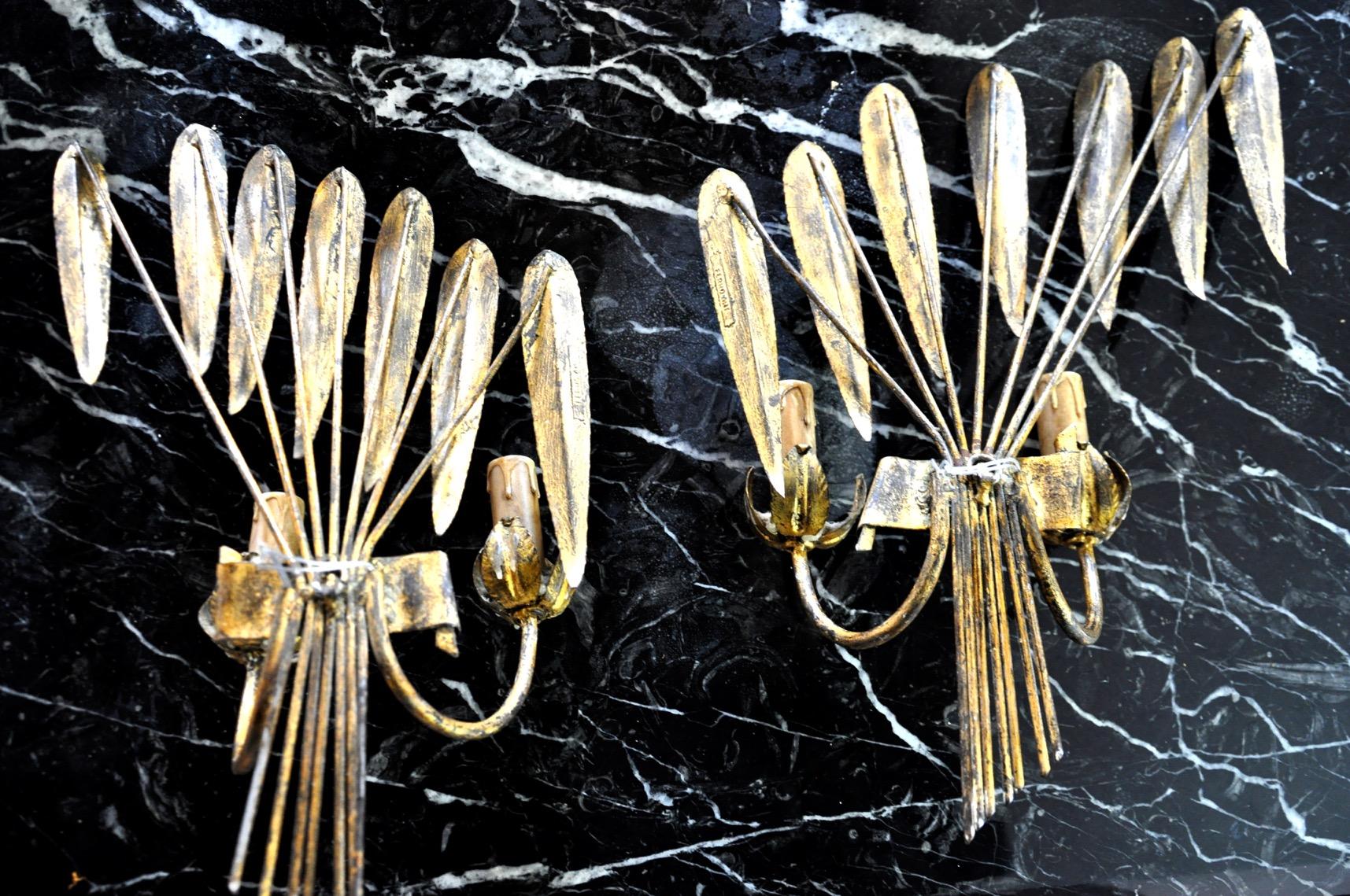 Pair of Floral Sconces by Ferro Arte, Gold Leaf, Spain, 1960 For Sale 1