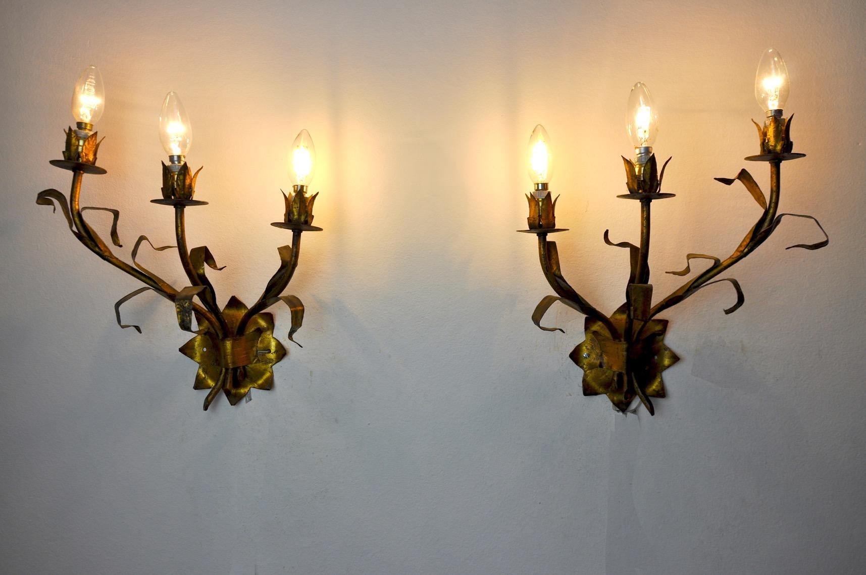 Italian Pair of Floral Sconces, Italy, 1950s For Sale