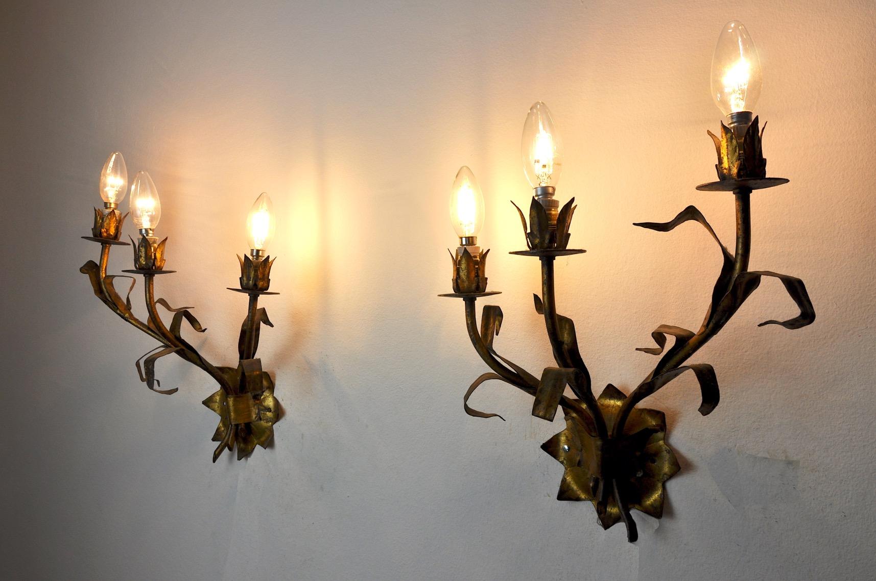 Pair of Floral Sconces, Italy, 1950s In Good Condition For Sale In BARCELONA, ES