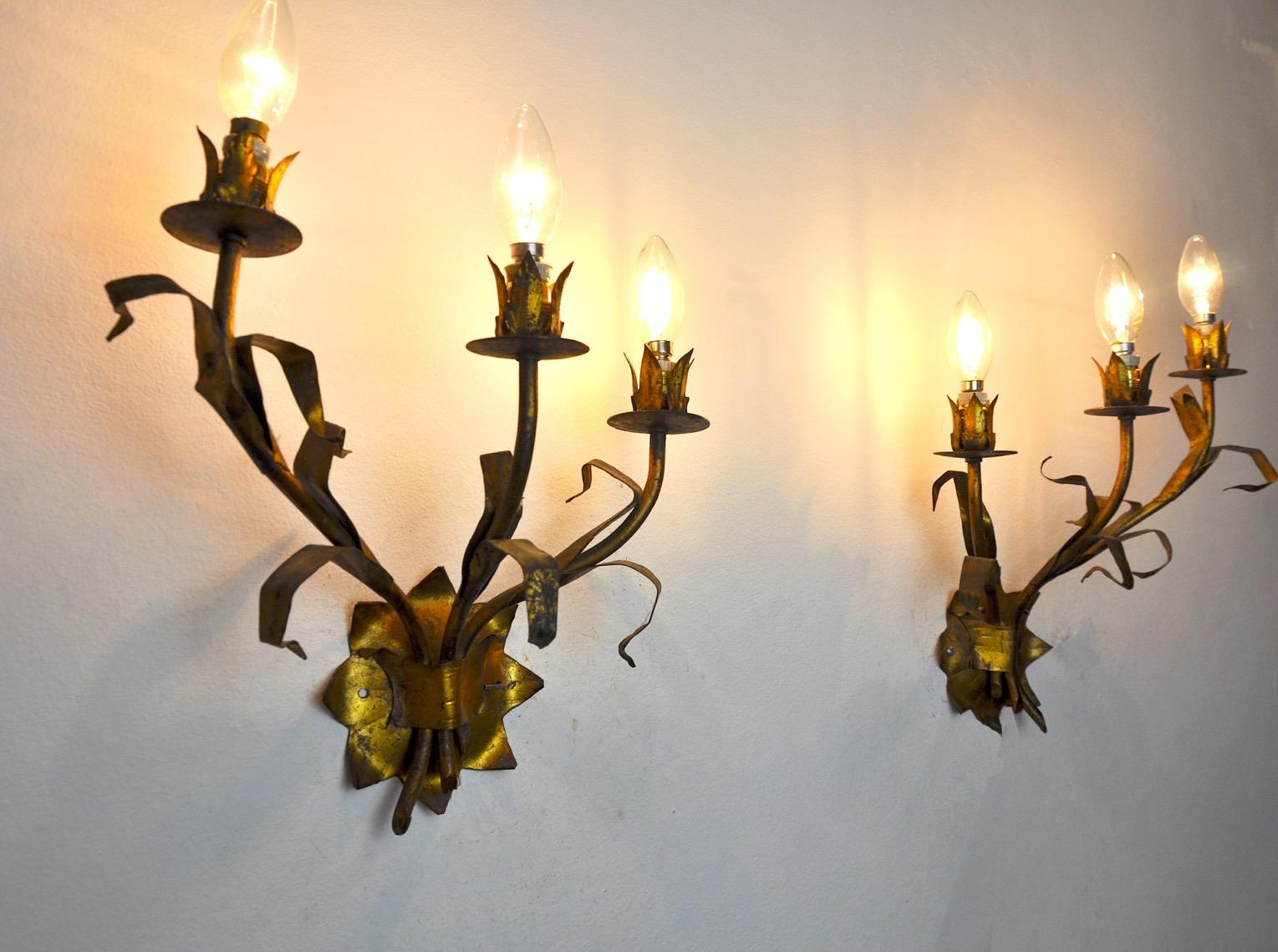 Mid-20th Century Pair of Floral Sconces, Italy, 1950s For Sale