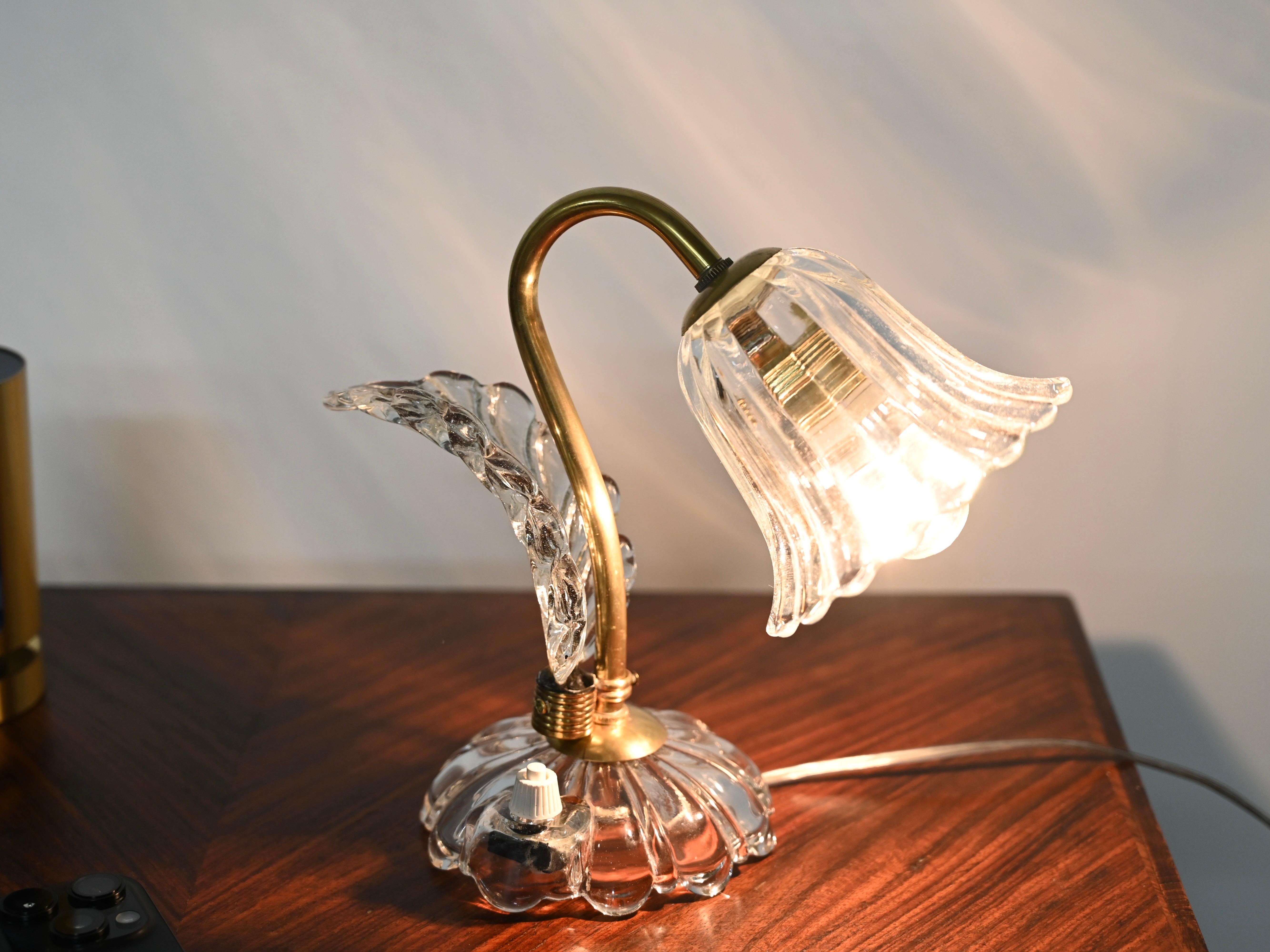 Barovier Paar Glocken-Tischlampen aus Murano-Glas und Messing, Italien 1940er Jahre im Angebot 4