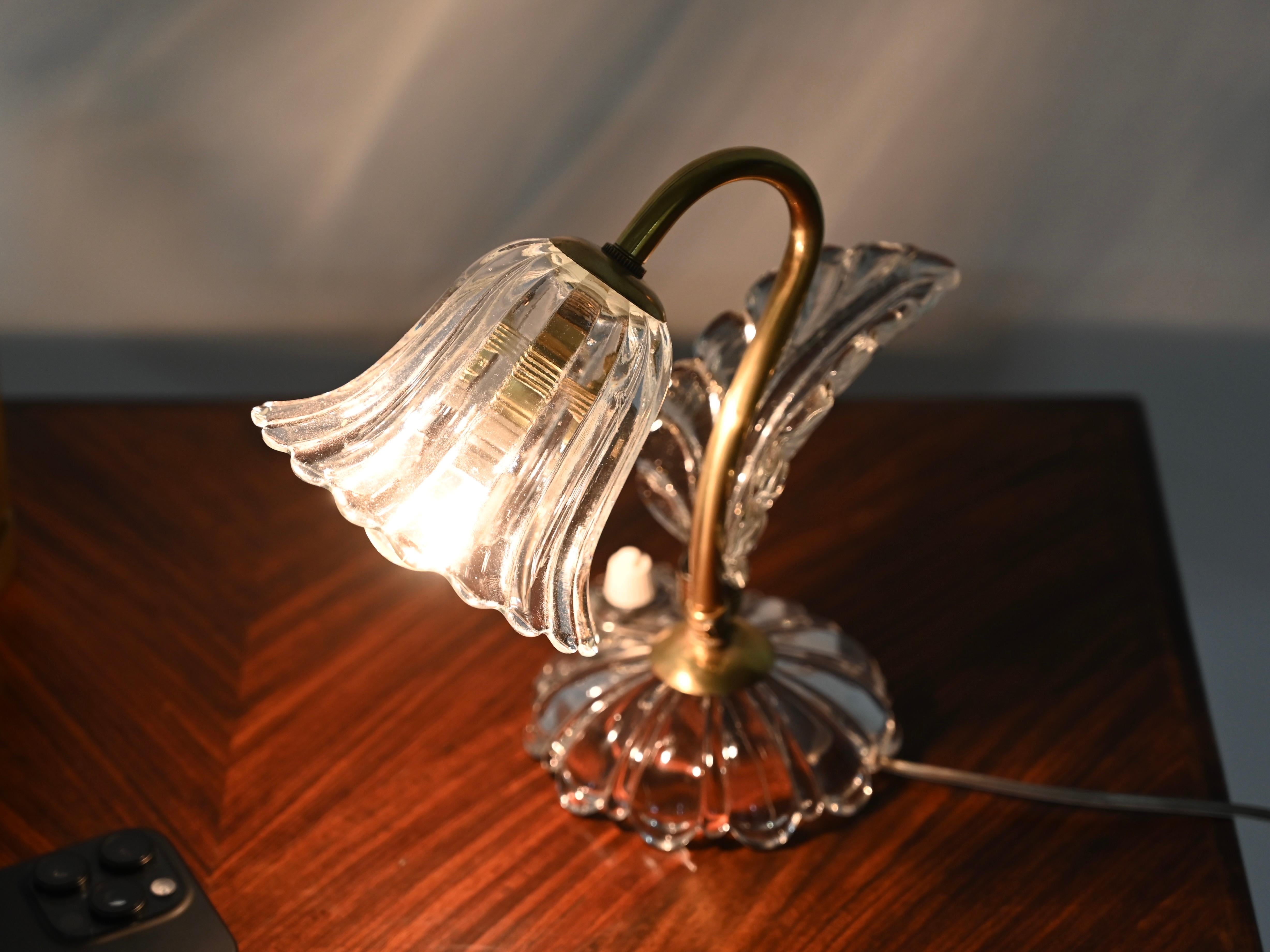 Barovier Paar Glocken-Tischlampen aus Murano-Glas und Messing, Italien 1940er Jahre im Angebot 9