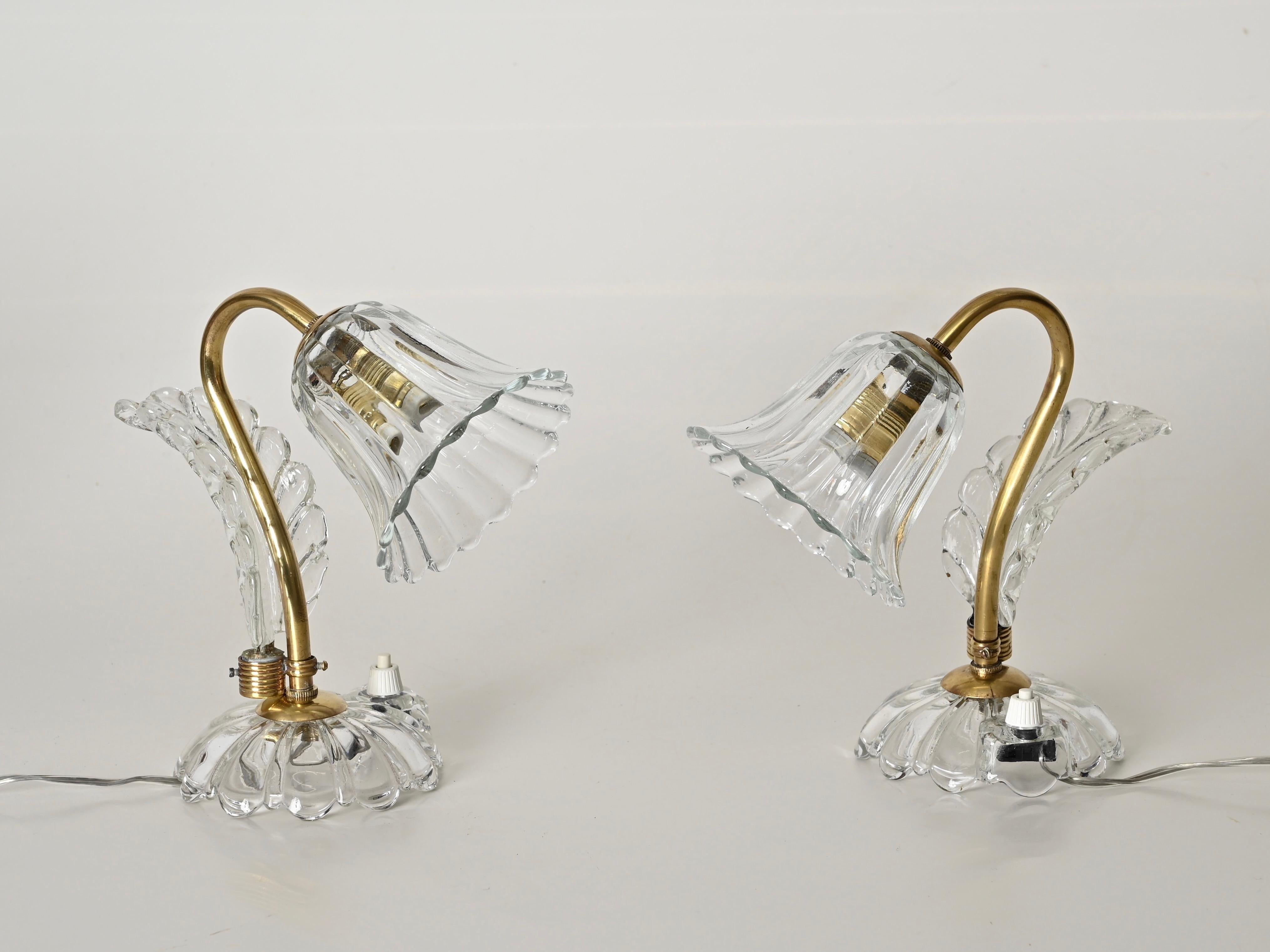 Barovier Paar Glocken-Tischlampen aus Murano-Glas und Messing, Italien 1940er Jahre im Angebot 2