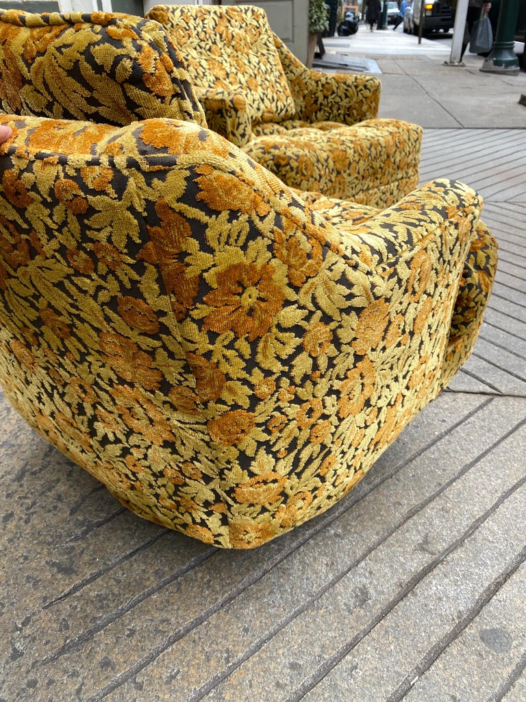 Pair of Floral Upholstered Swivel Lounge Chairs For Sale at 1stDibs