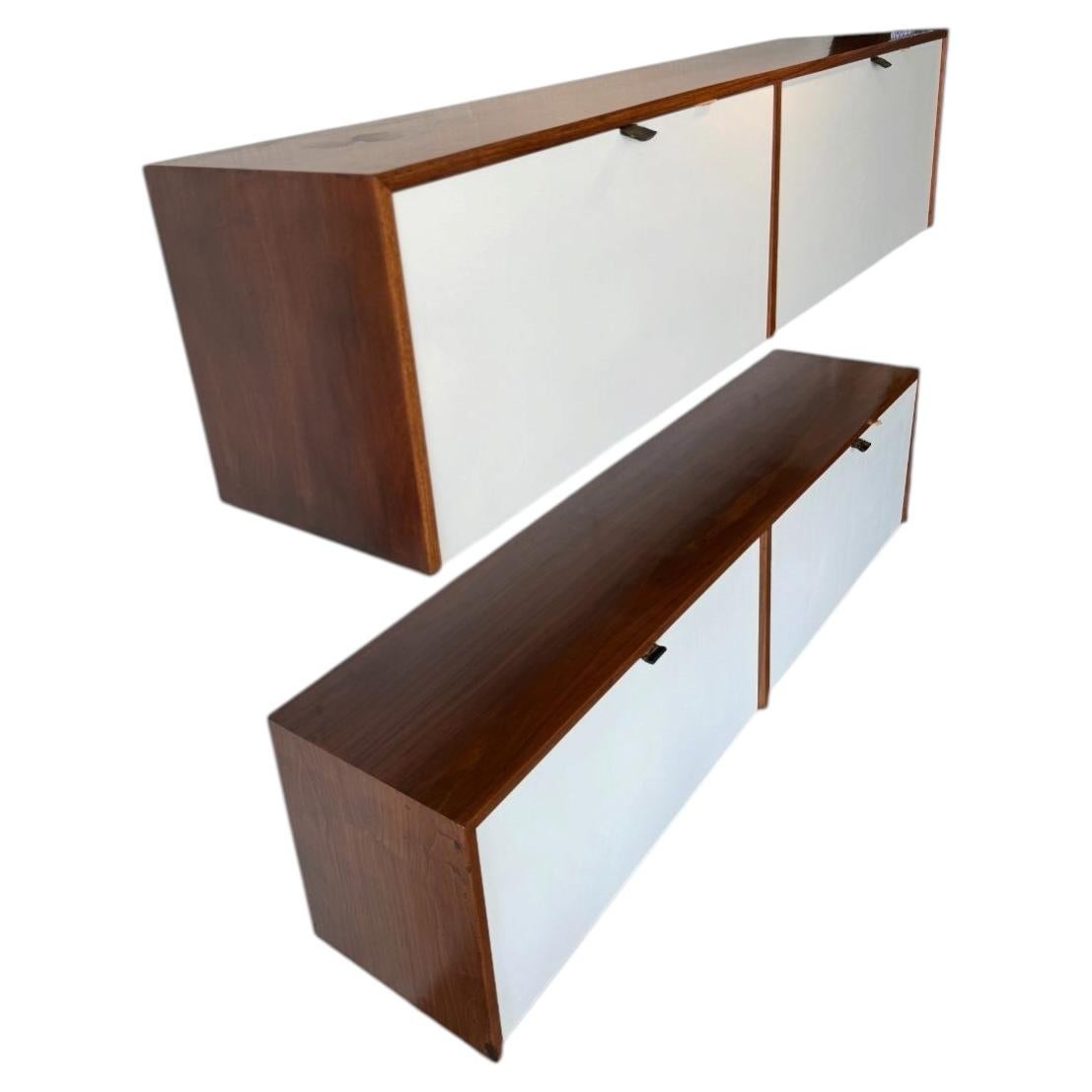 Coppia di credenze galleggianti Florence Knoll per Knoll Inc.